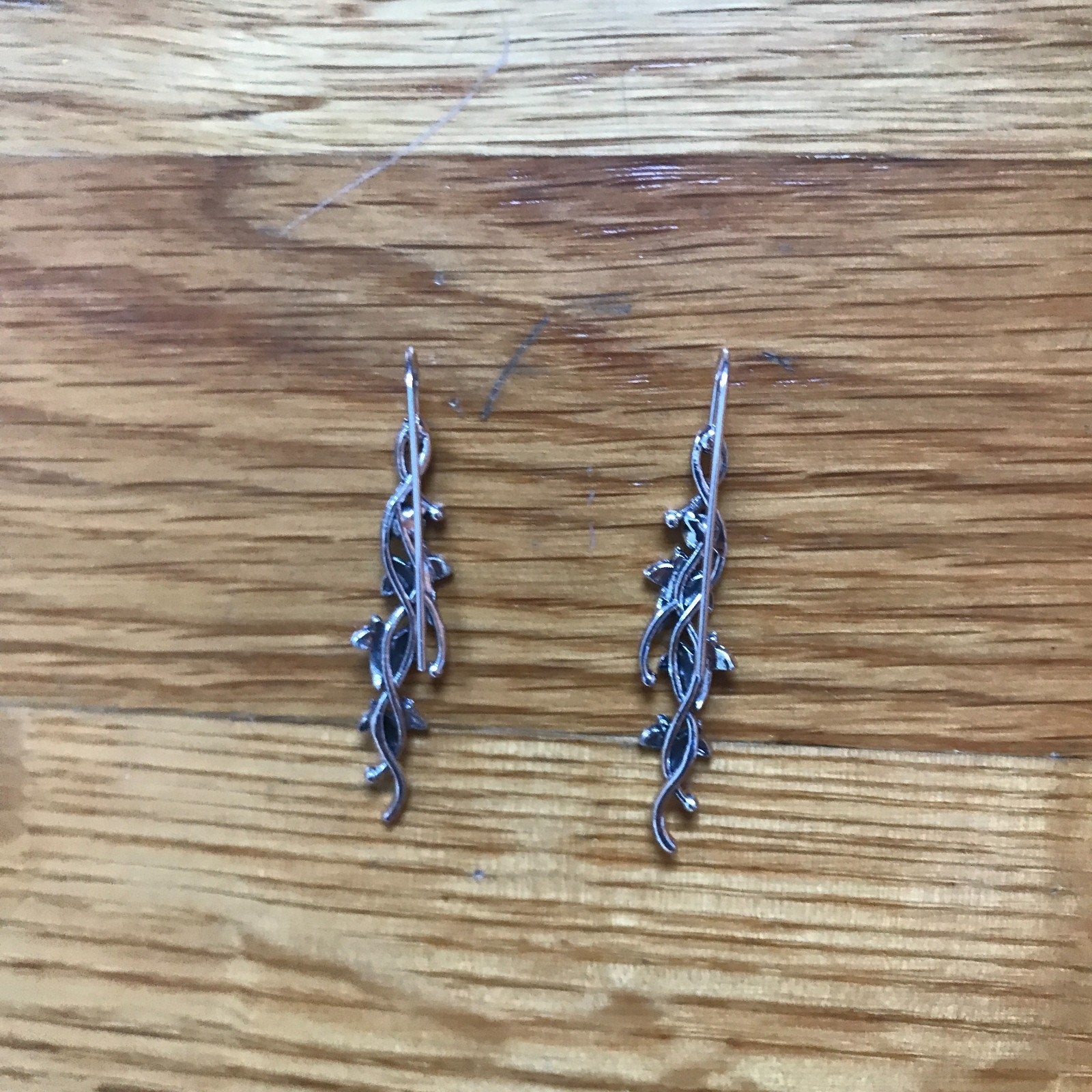 Gothic Victorian Fairycore Silver Leaf & Green Stone Earrings