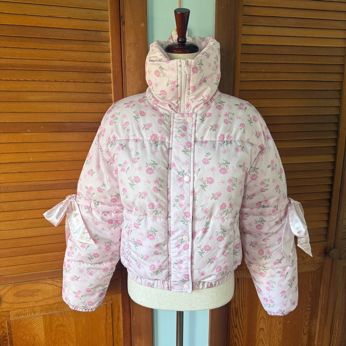 J-Fashion Victorian Romantic Cottagecore Pink Rose Bow Sleeve Short Puffy Jacket