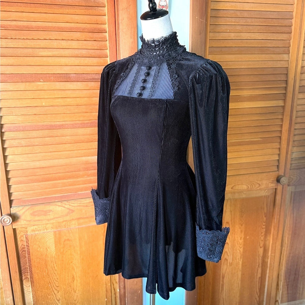 Dark In Love Gothic Victorian Lolita The Netherworld Black Velveteen Dress