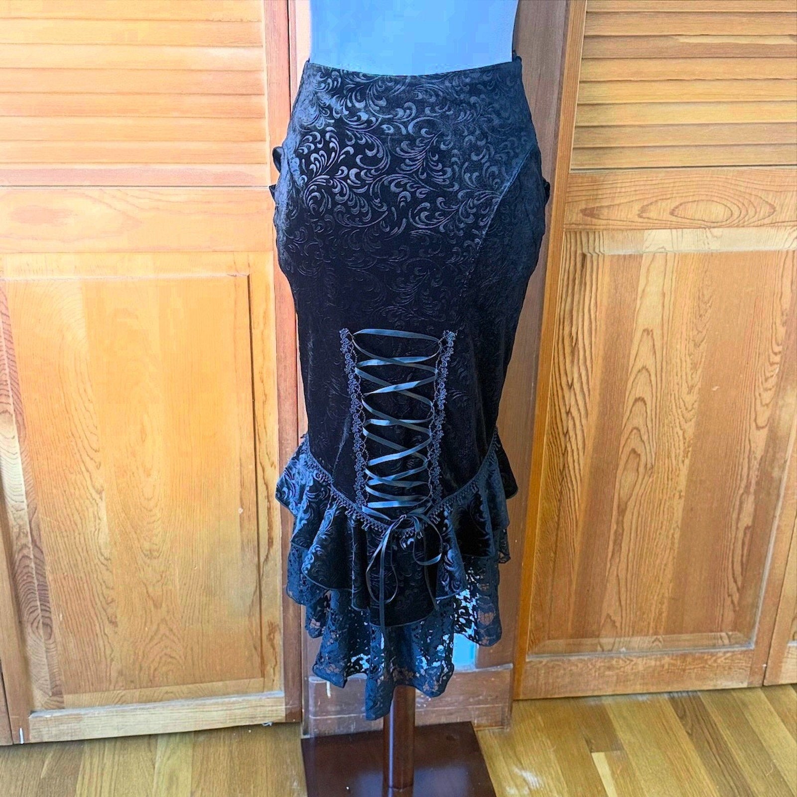 Dark in Love Gothic Victorian Vampire Vkei Black Velvet Corset Back Skirt