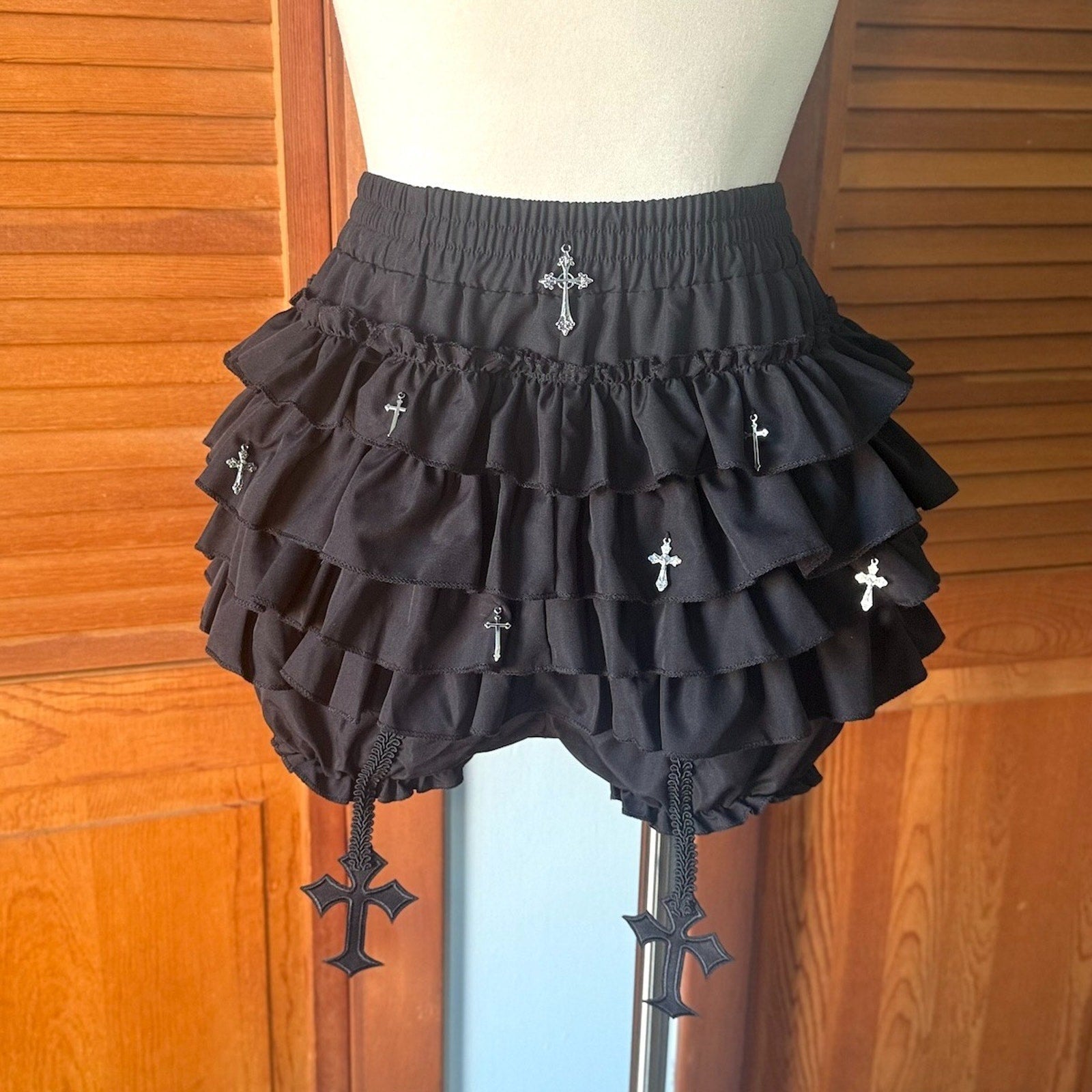 Gothic Lolita EGL Neo Victorian Visual Kei Cross Ruffle Pantaloons Shorts