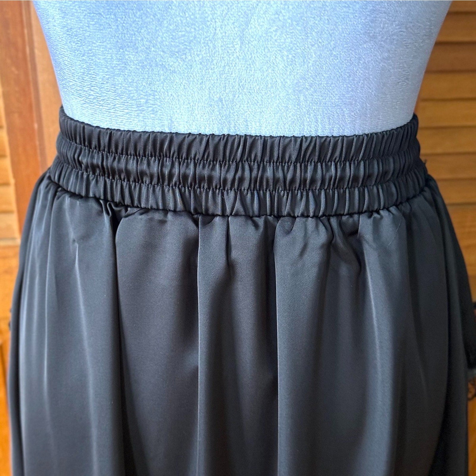 Dark in Love Gothic Victorian Vampire Vkei Black & Red Satin Ruffle Lace Skirt