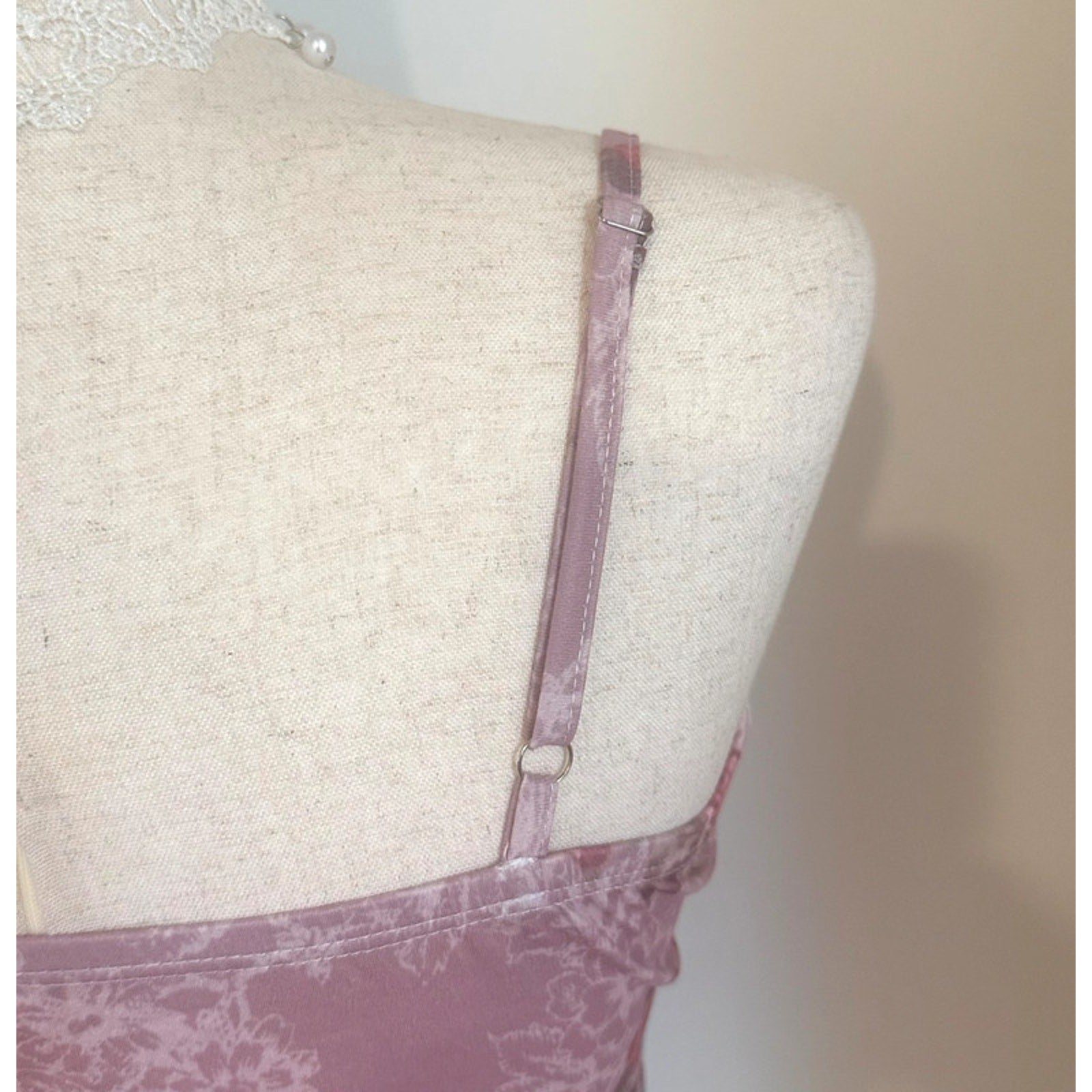 Whimsigoth Pastel Goth Victorian J-fashion Lolita Pink Rose White Lace Cami