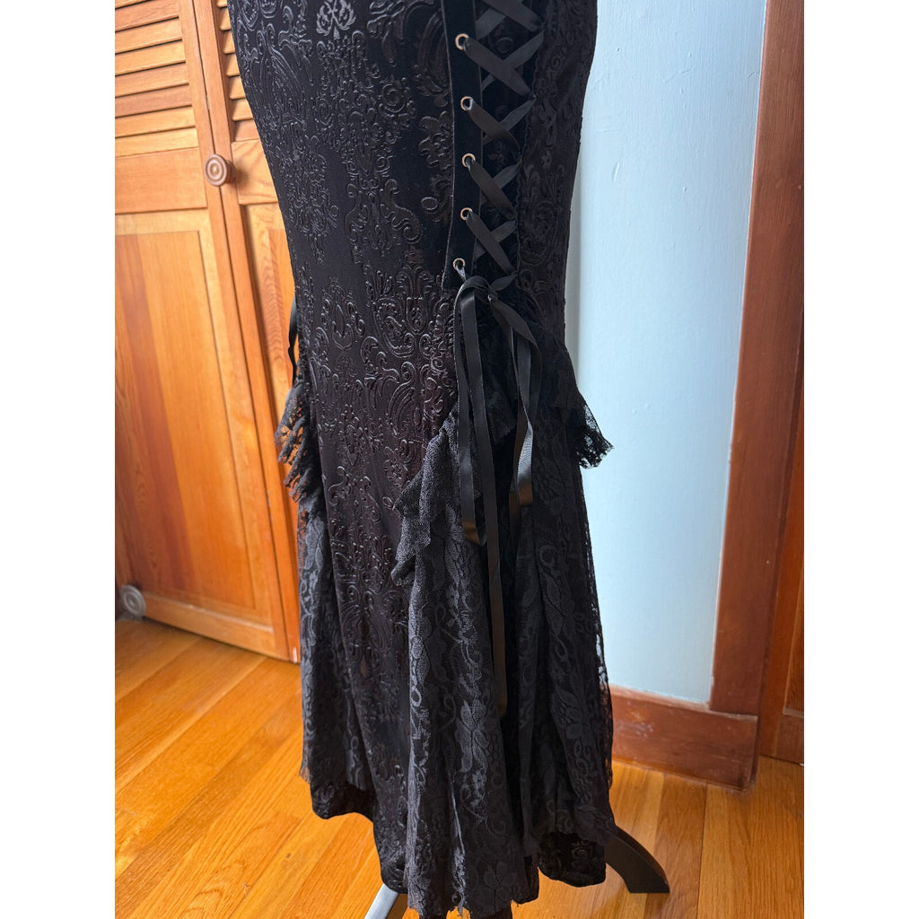 Gothic Victorian Vkei Velvet Eden Black Damask Velvet Lace-Up Ruffle Skirt