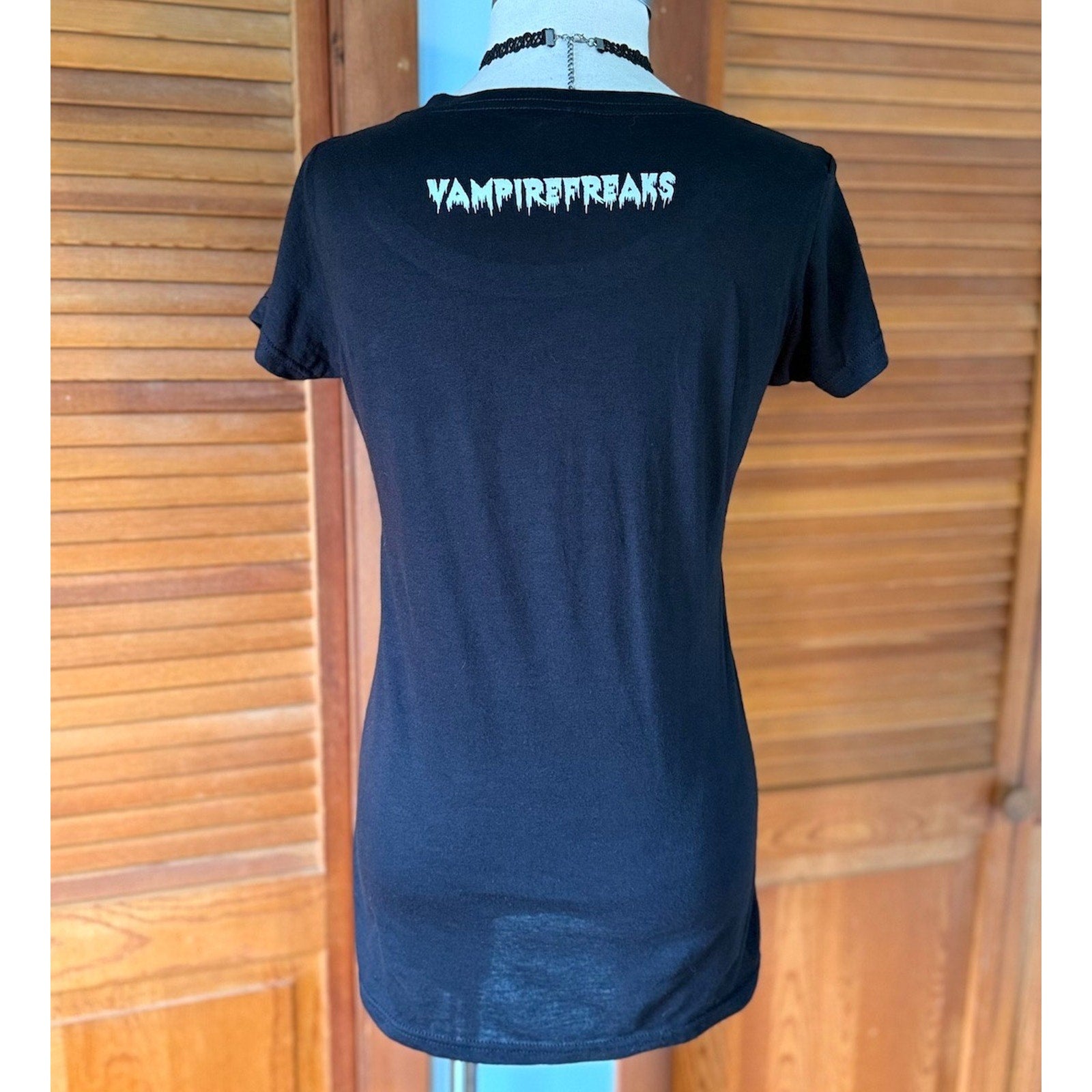 Vampire Freaks Punk Goth Choose Your Poison Wednesday Addams Tee M