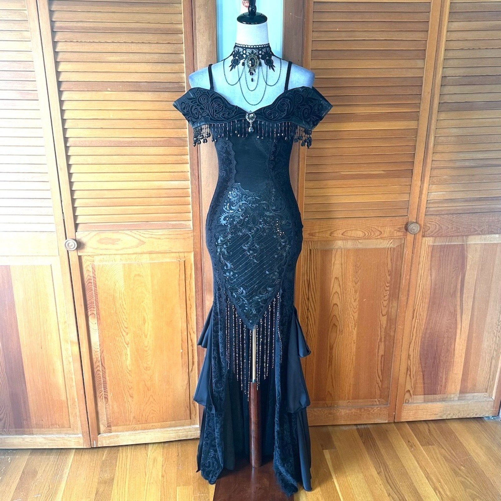 Devil Fashion Gothic Victorian 'Vampire Masquerade' Black Velvet Beaded Gown