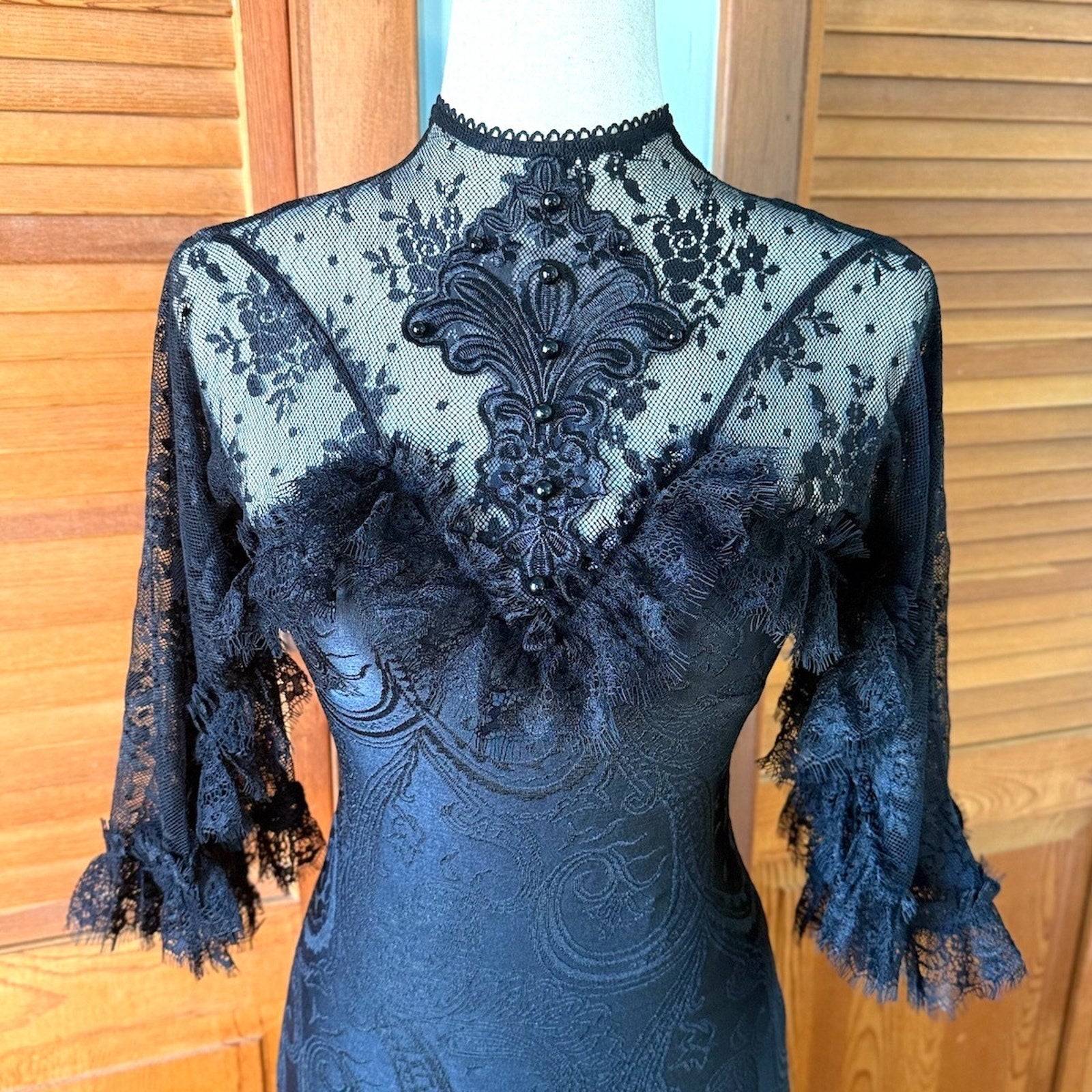 Devil Fashion Gothic Victorian 1930s 'Birds of a Feather' Lace Maxi Gown Dress