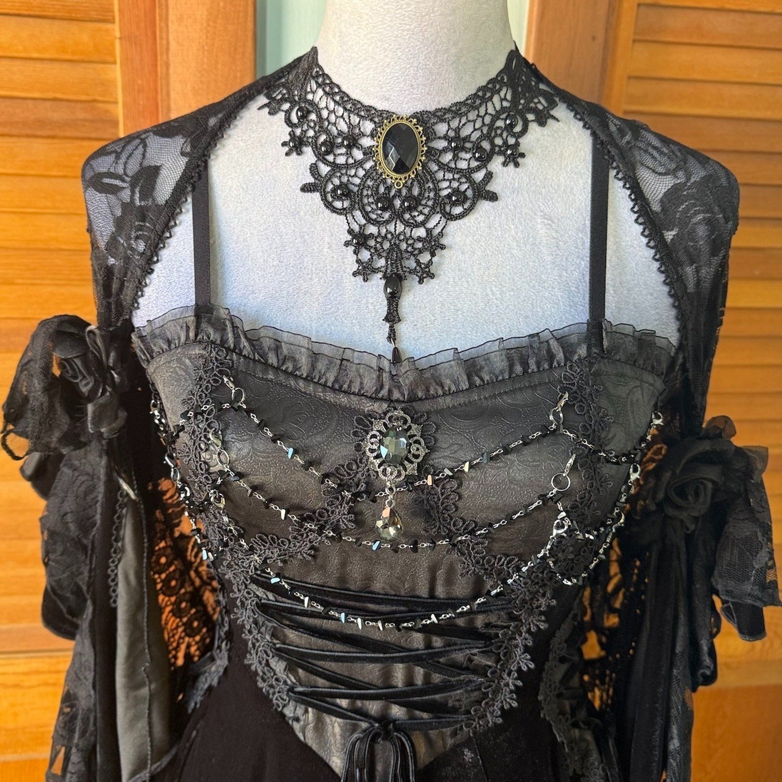 Devil Fashion Gothic Victorian Vampire In the Cover of the Night Black Dress