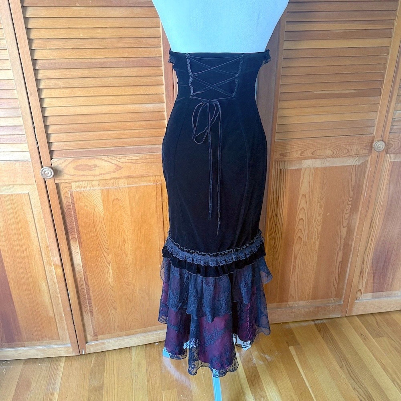 Dark in Love Gothic Victorian Vampire Blood Offering Velvet High Waist Skirt
