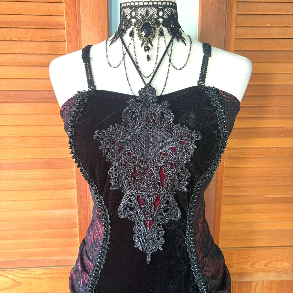 Devil Fashion Gothic Victorian Vampire Bloody Garden of Delight Gown Dress