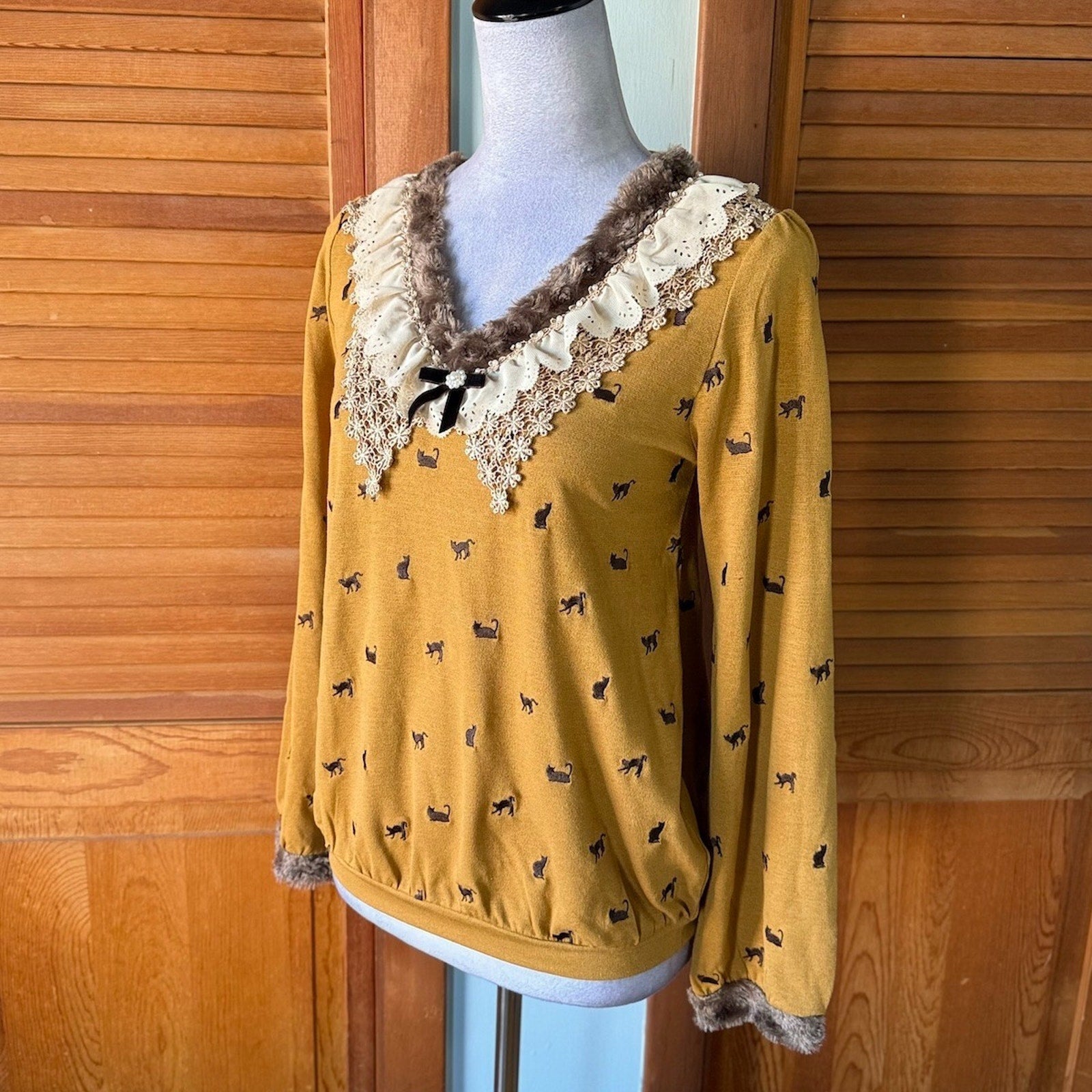 Axes Femme J-fashion Gyaru Himekaji Harajuku Kawaii Yellow Kitty Cat Top M