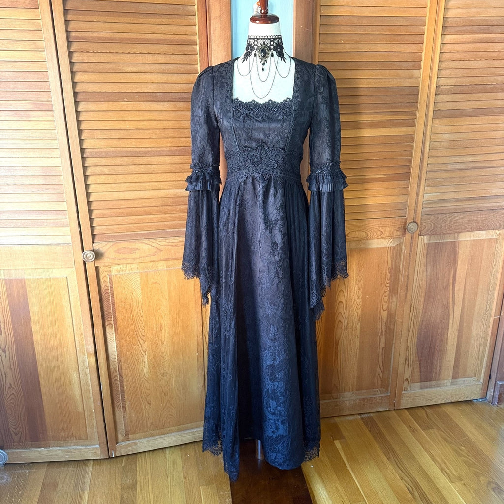 Dark in Love Gothic Victorian Vampire Medieval Ophelia's Pleasures Dress