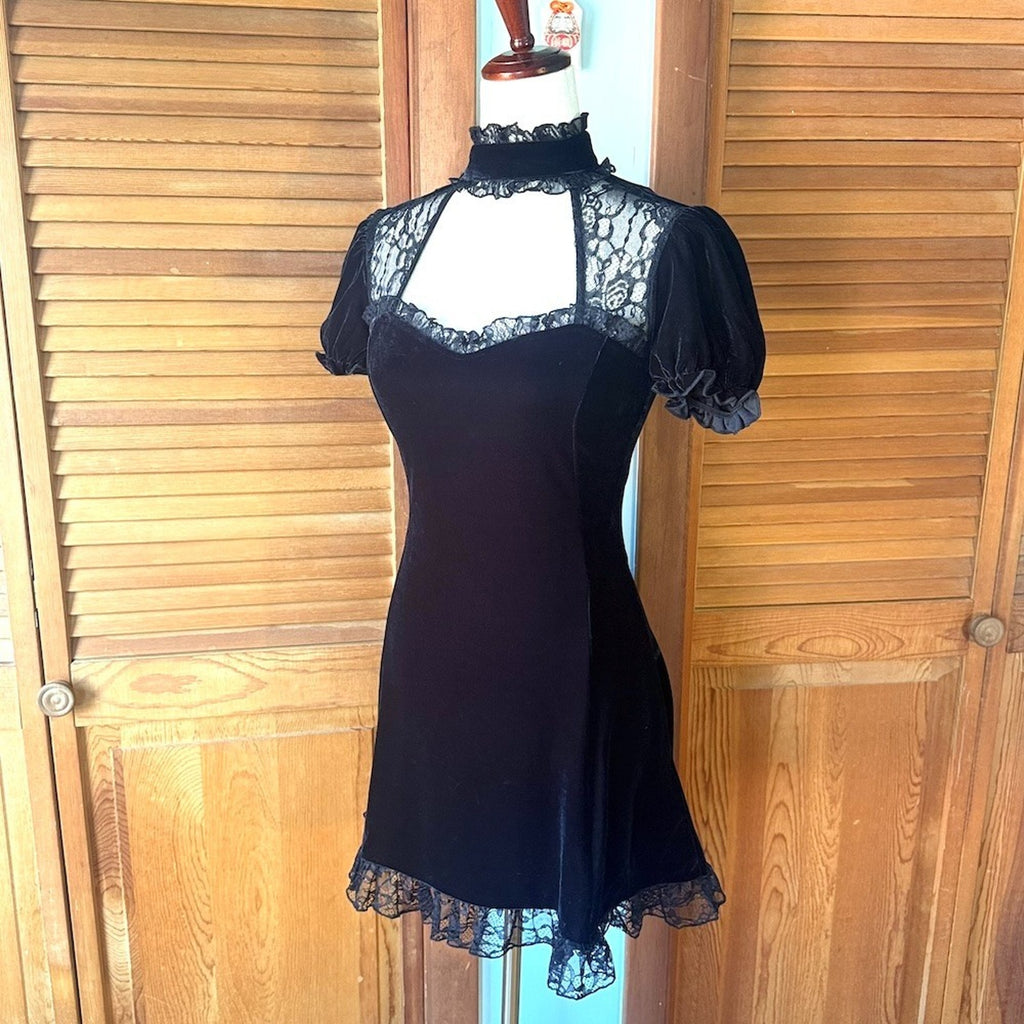 Killstar Gothic Lolita Victorian Vkei Witchcore Black Velvet Lace Mini Dress