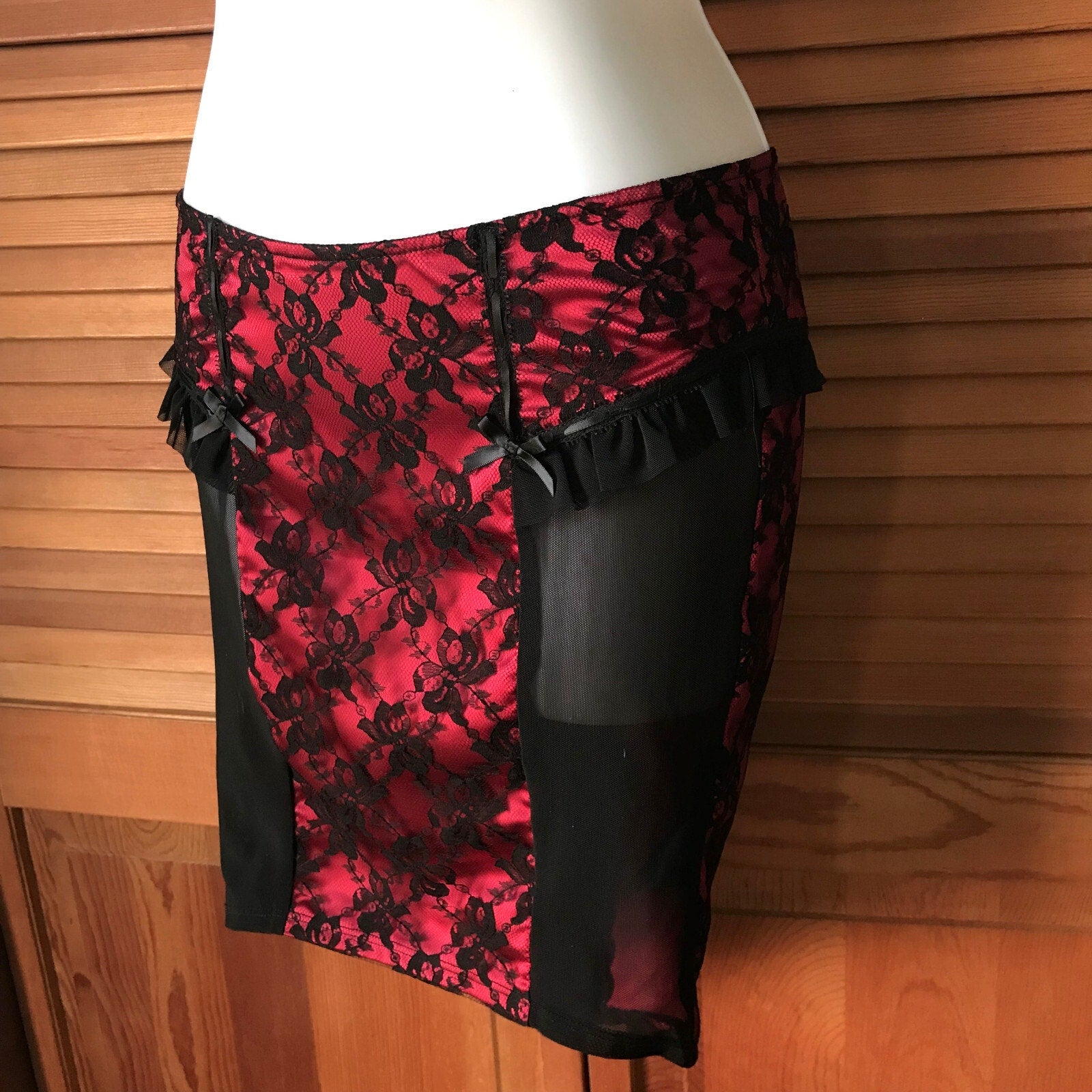 Vintage Lip Service Vaudeville Vamps Gothic Victorian Coquette Red Skirt XS