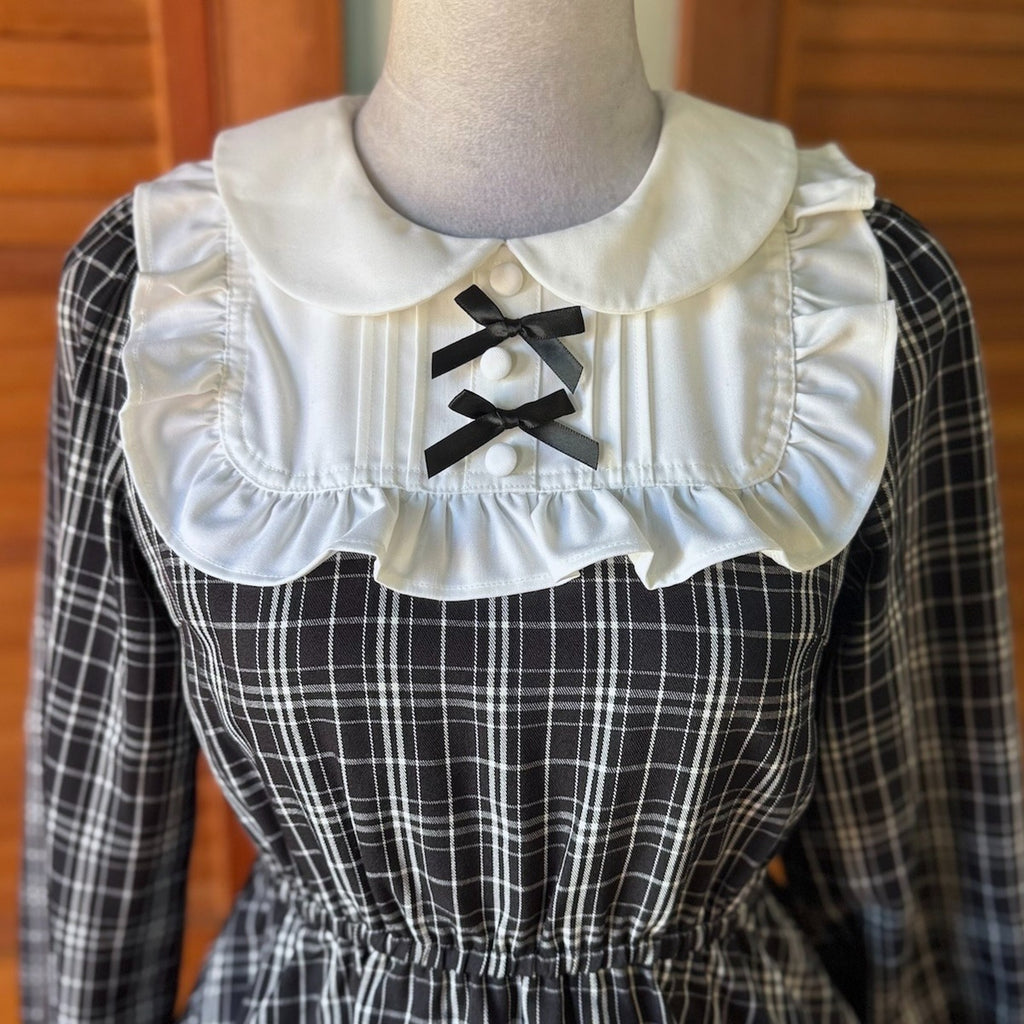Honey Cinnamon J-fashion Jirai Gyaru Dollcore Black & White Plaid Dress M