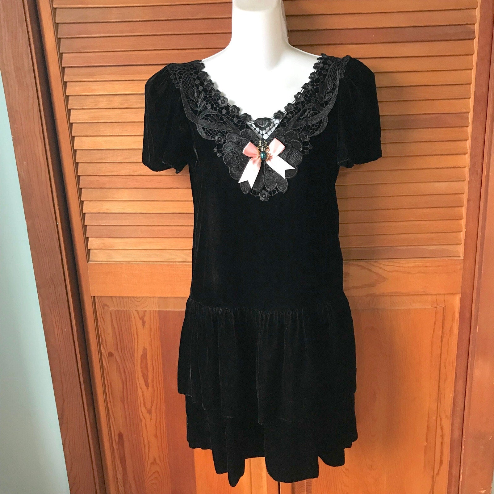 Vintage Gothic Lolita EGL Beetle Mania Black Velvet Lace & Bow Dress XS