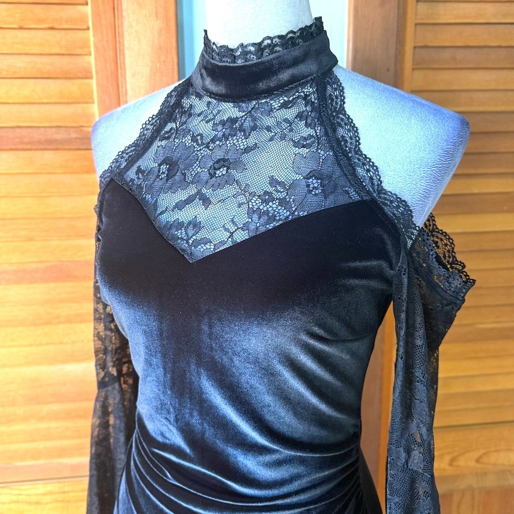 Gothic Victorian Vampire Dark Fairycore Velvet & Lace Bell Sleeve Mini Dress