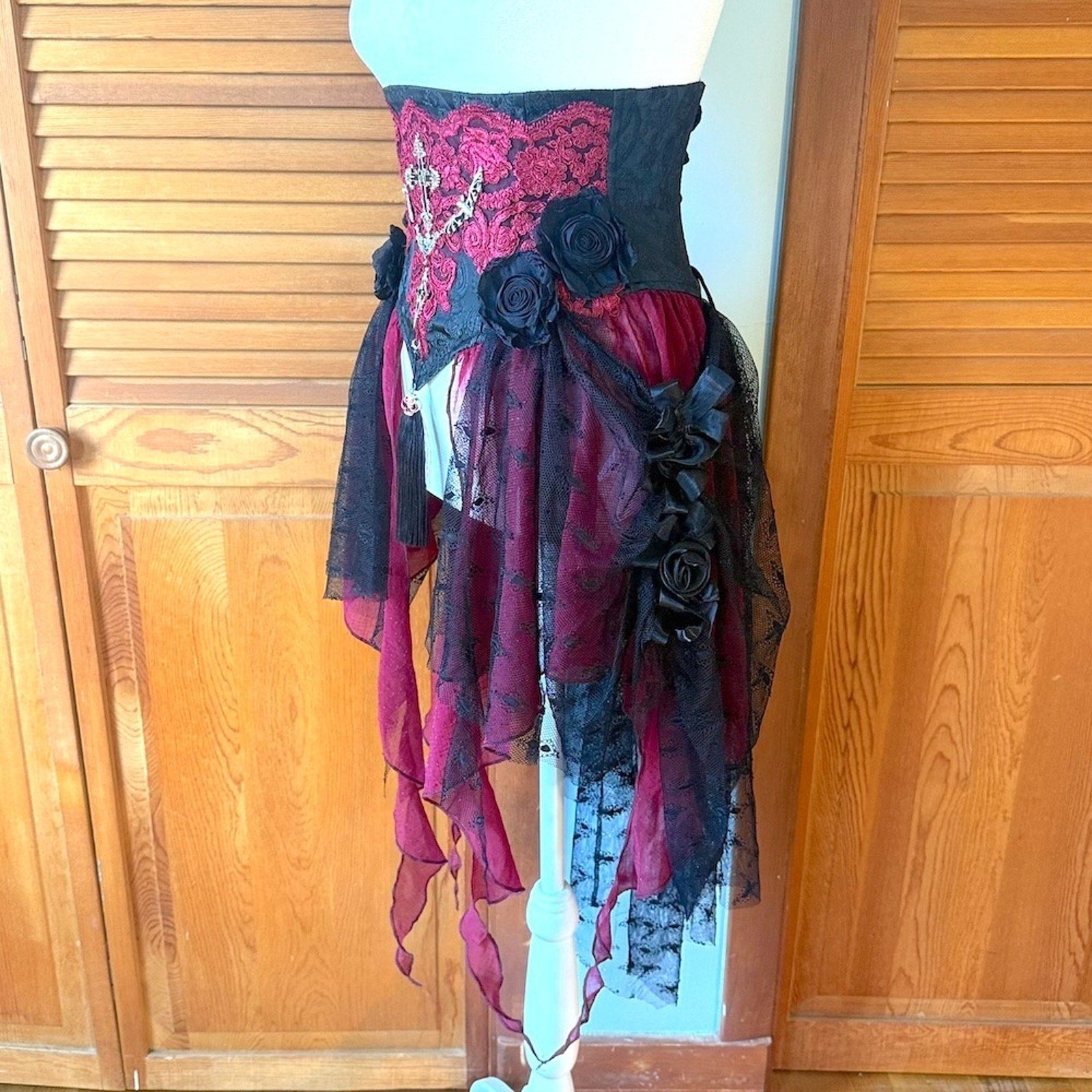 Devil Fashion Gothic Victorian Vampire Red Black Rose Cross Cincher Overskirt