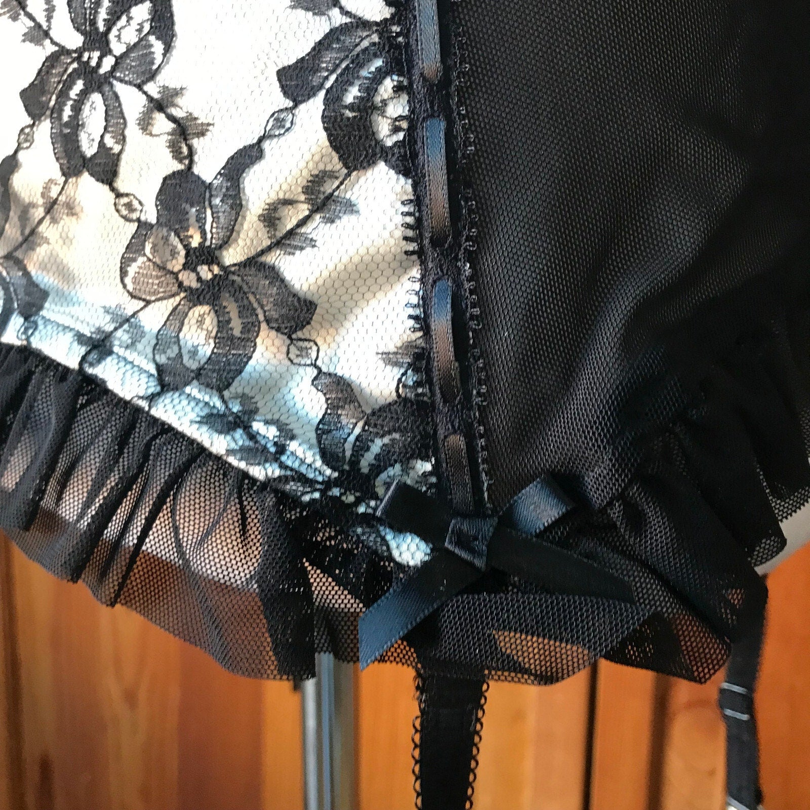 Vintage Lip Service Vaudeville Vamps Gothic Victorian Ivory Garter Belt