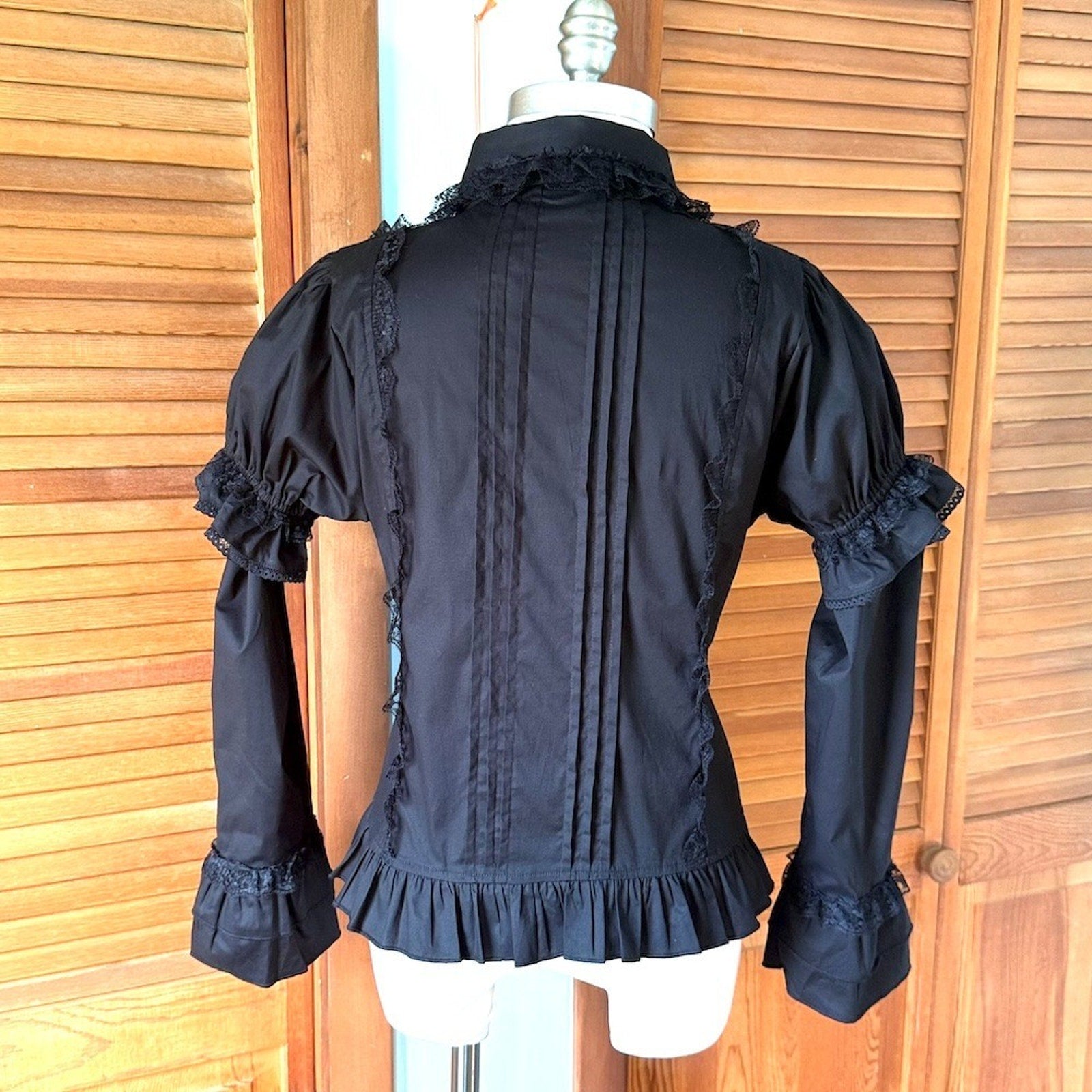 ACDC Rag Gothic Lolita EGL Aristocrat Black Lace-Up Cross Transformer Shirt