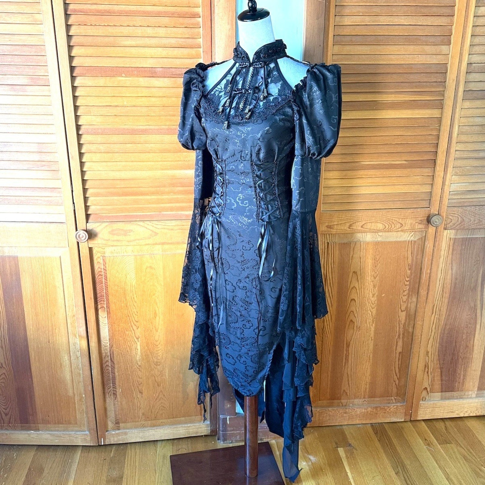 Devil Fashion Gothic Victorian Vkei Witchcore Dragon Mistress Pixie Hem Dress