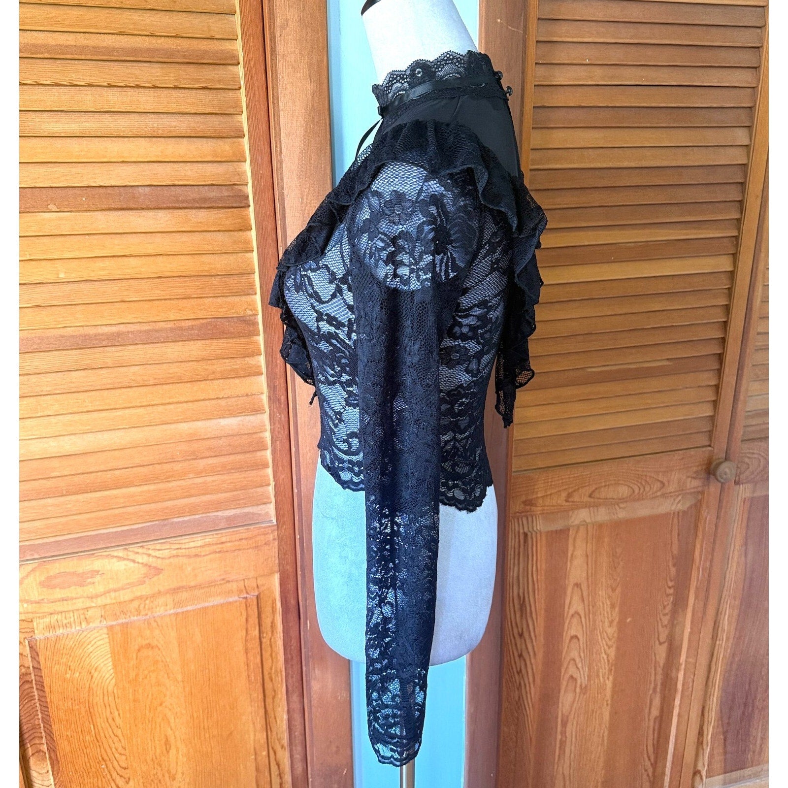 Dolls Kill Garden Goth Gothic Victorian Rose Thorn Black Lace Ruffle Top