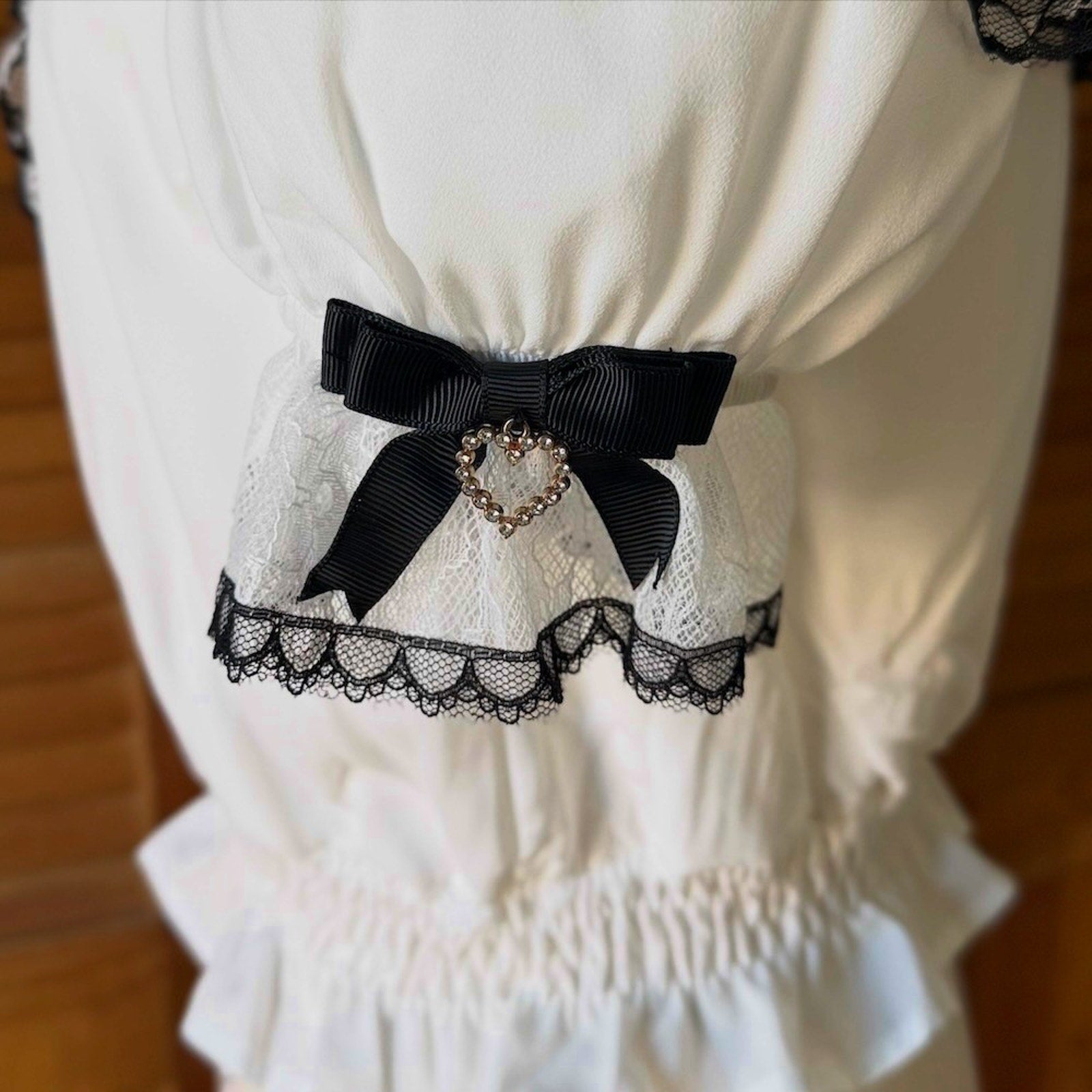 J-fashion Jirai Kei Gyaru Ryousangata Harajuku Bow Heart White Blouse Top