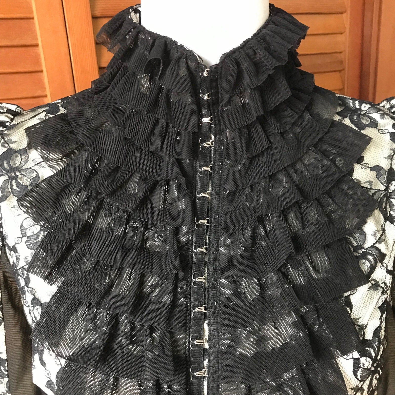 Vintage Lip Service Vaudeville Vamps Gothic Lolita Victorian Ivory Jacket XS