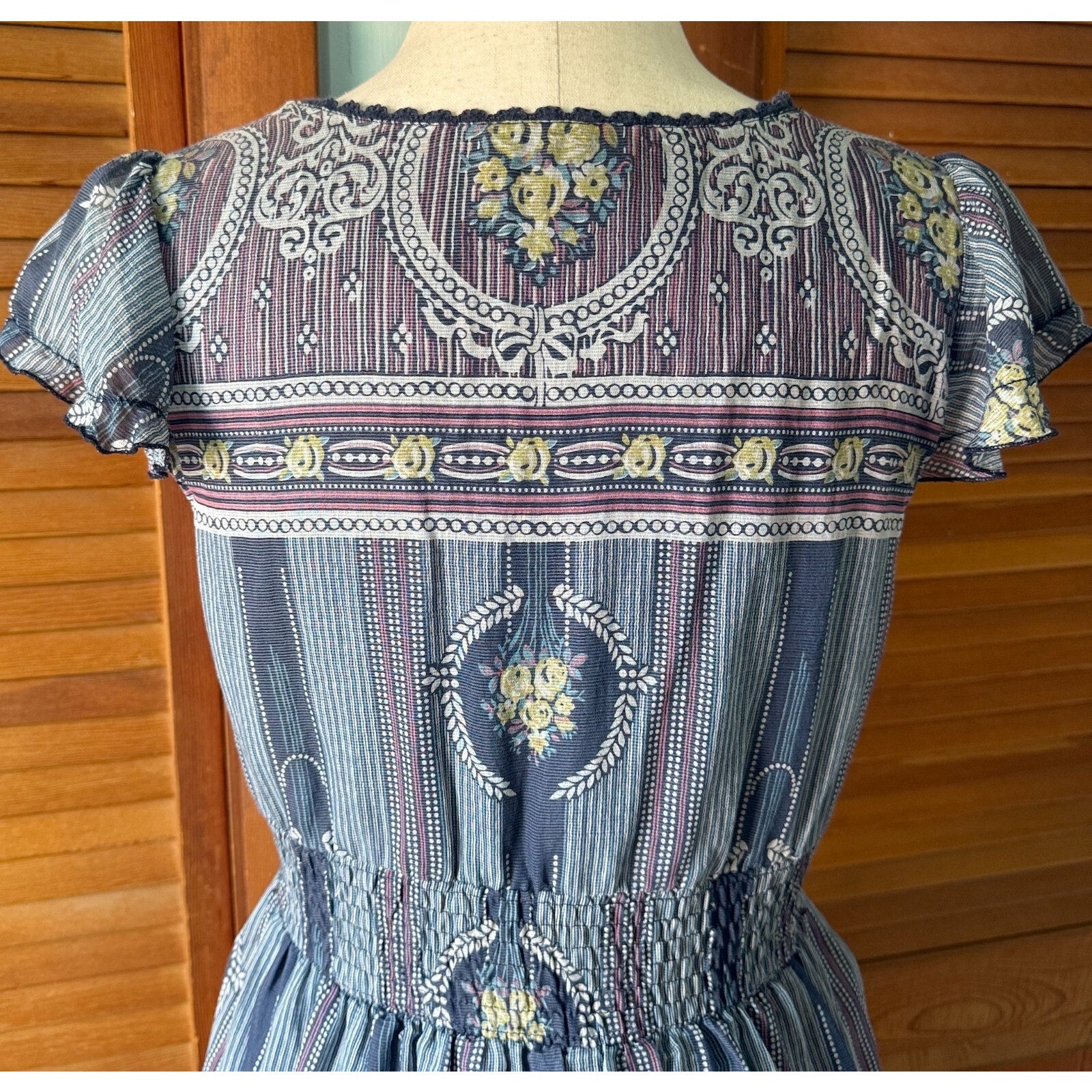 Axes Femme J-Fashion Jirai Kei Himekaji Blue Yellow Flower Medallion Dress M