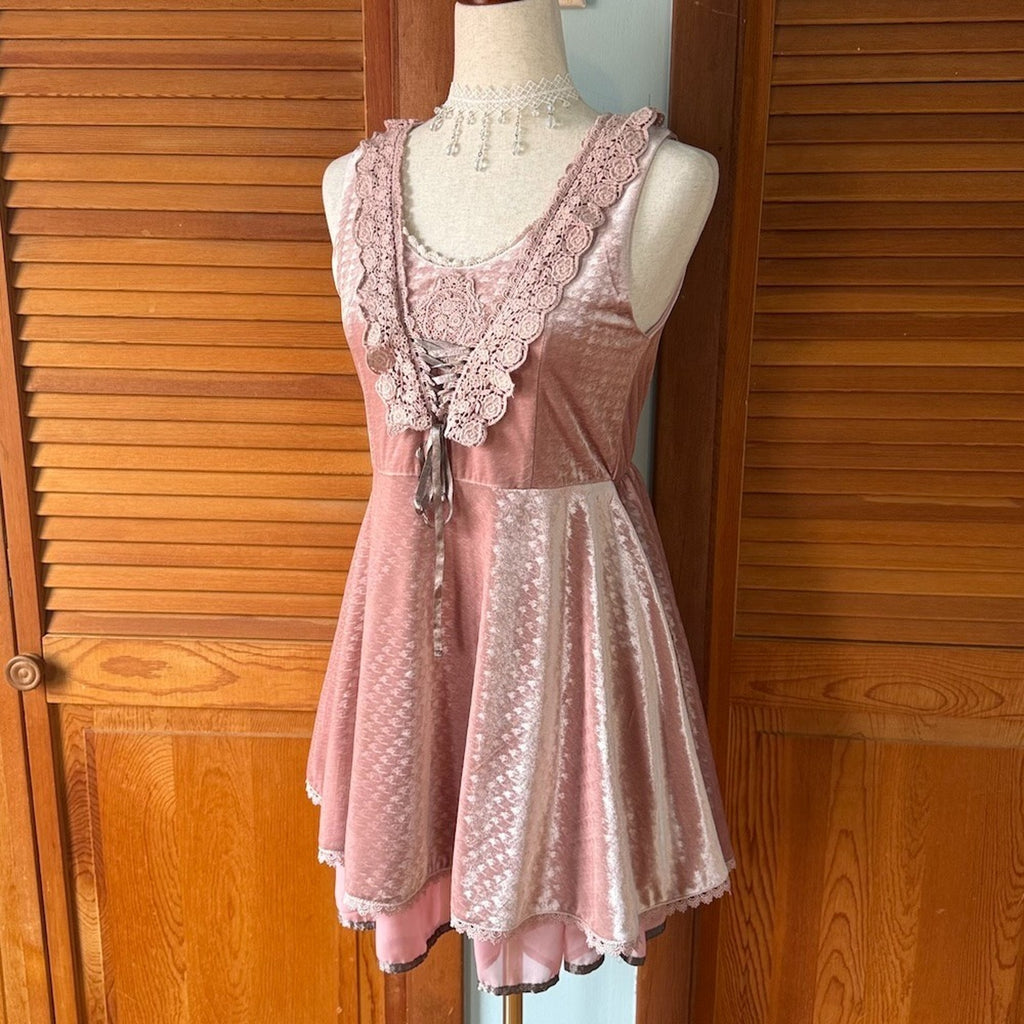Axes Femme J-fashion Gyaru Jirai Kei Dollcore Pink Velvet Ruffle Dress S-M