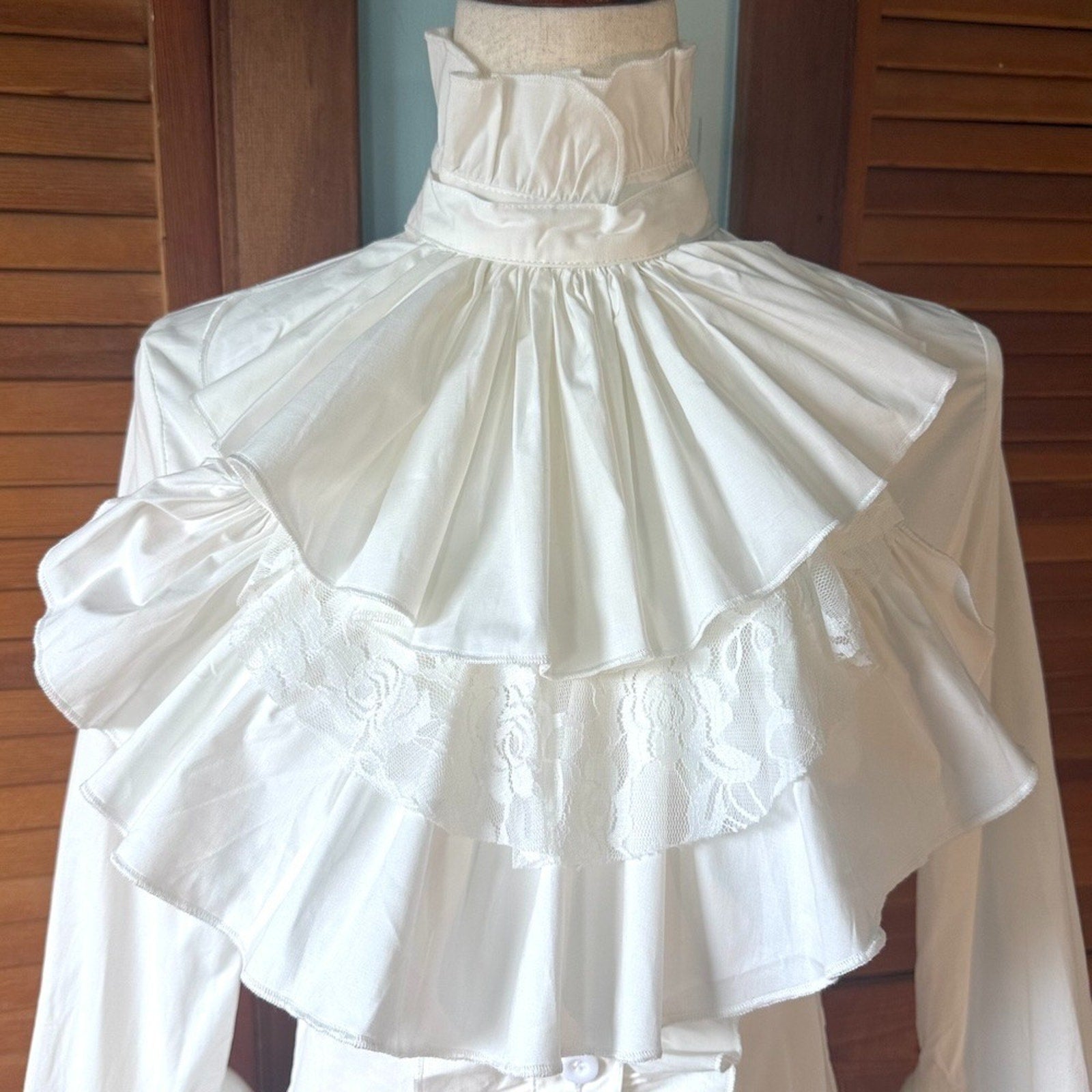 ACDC Rag Gothic Lolita EGL Aristocrat Ouji White Jabot Shirt S