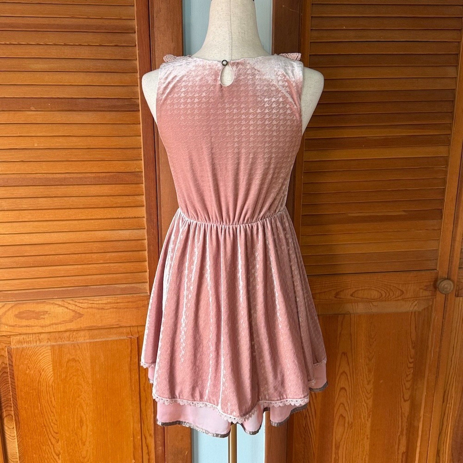 Axes Femme J-fashion Gyaru Jirai Kei Dollcore Pink Velvet Ruffle Dress S-M
