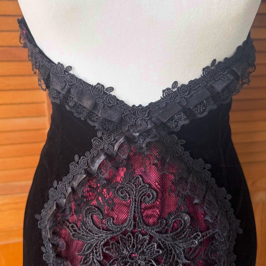 Dark in Love Gothic Victorian Vampire Blood Offering Velvet High Waist Skirt