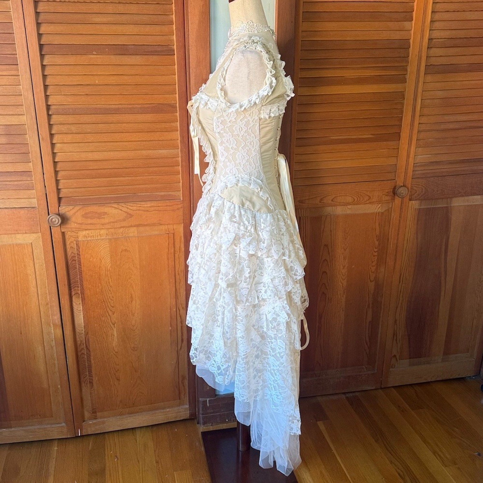 Burleska Gothic Victorian Renaissance Cream Taffeta Lace Corset Dress
