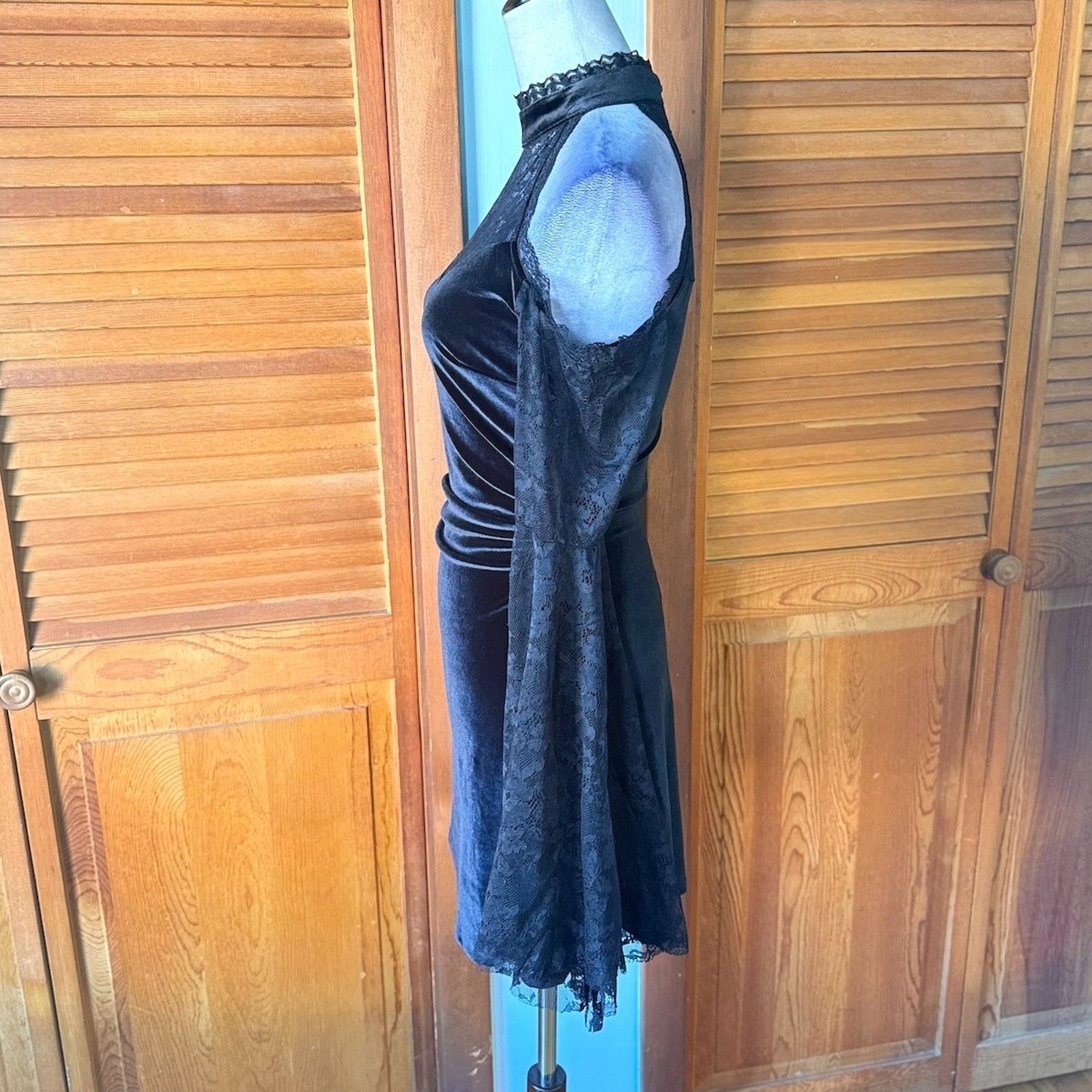 Gothic Victorian Vampire Dark Fairycore Velvet & Lace Bell Sleeve Mini Dress