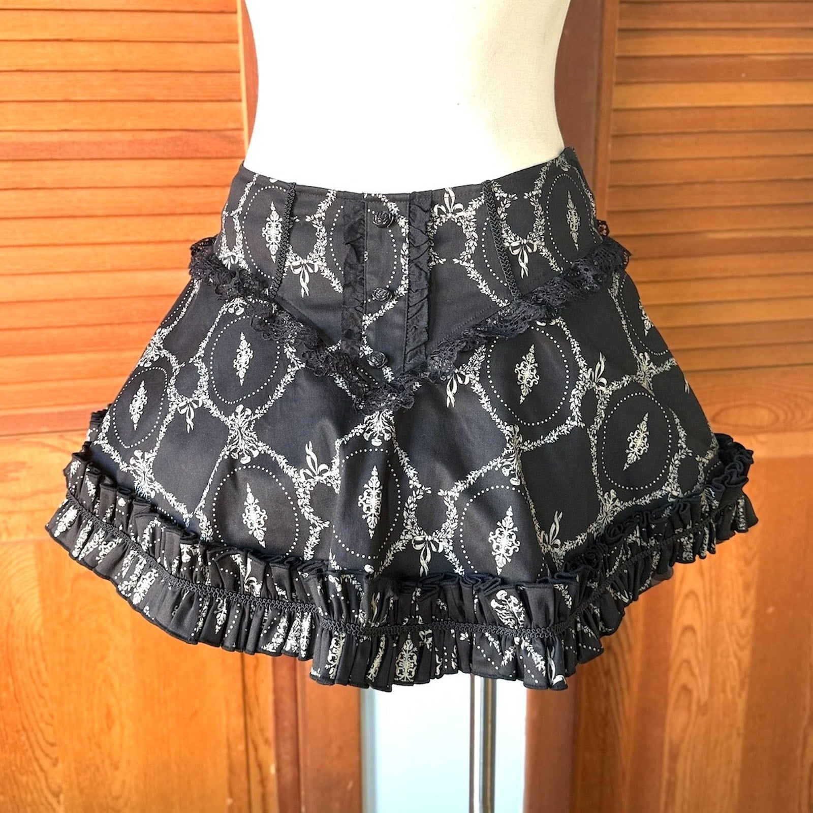 Vintage Lip Service Gothic Victorian Black & White Medallion Mini Skirt M