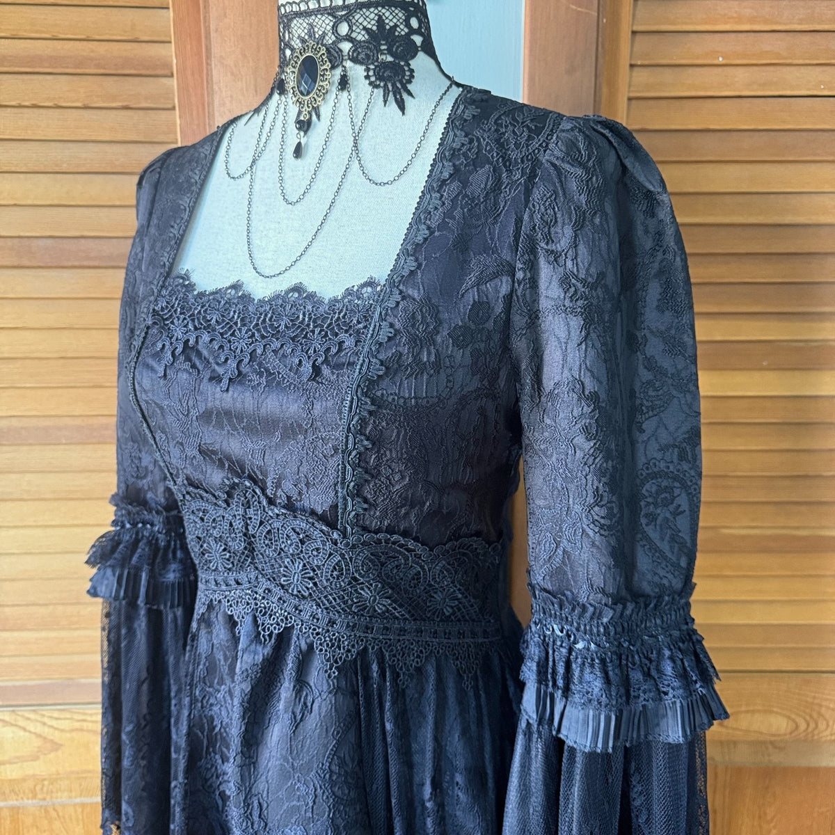 Dark in Love Gothic Victorian Vampire Medieval Ophelia's Pleasures Dress