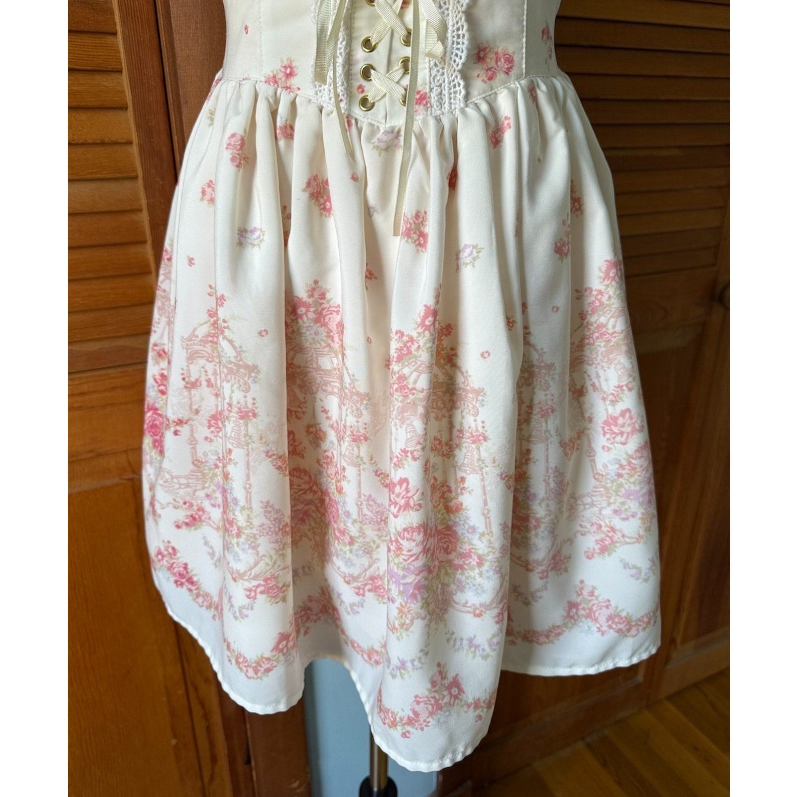 Liz Lisa J-fashion Lolita Jirai Gyaru Dollcore Whimsigoth White Pink Dress XS