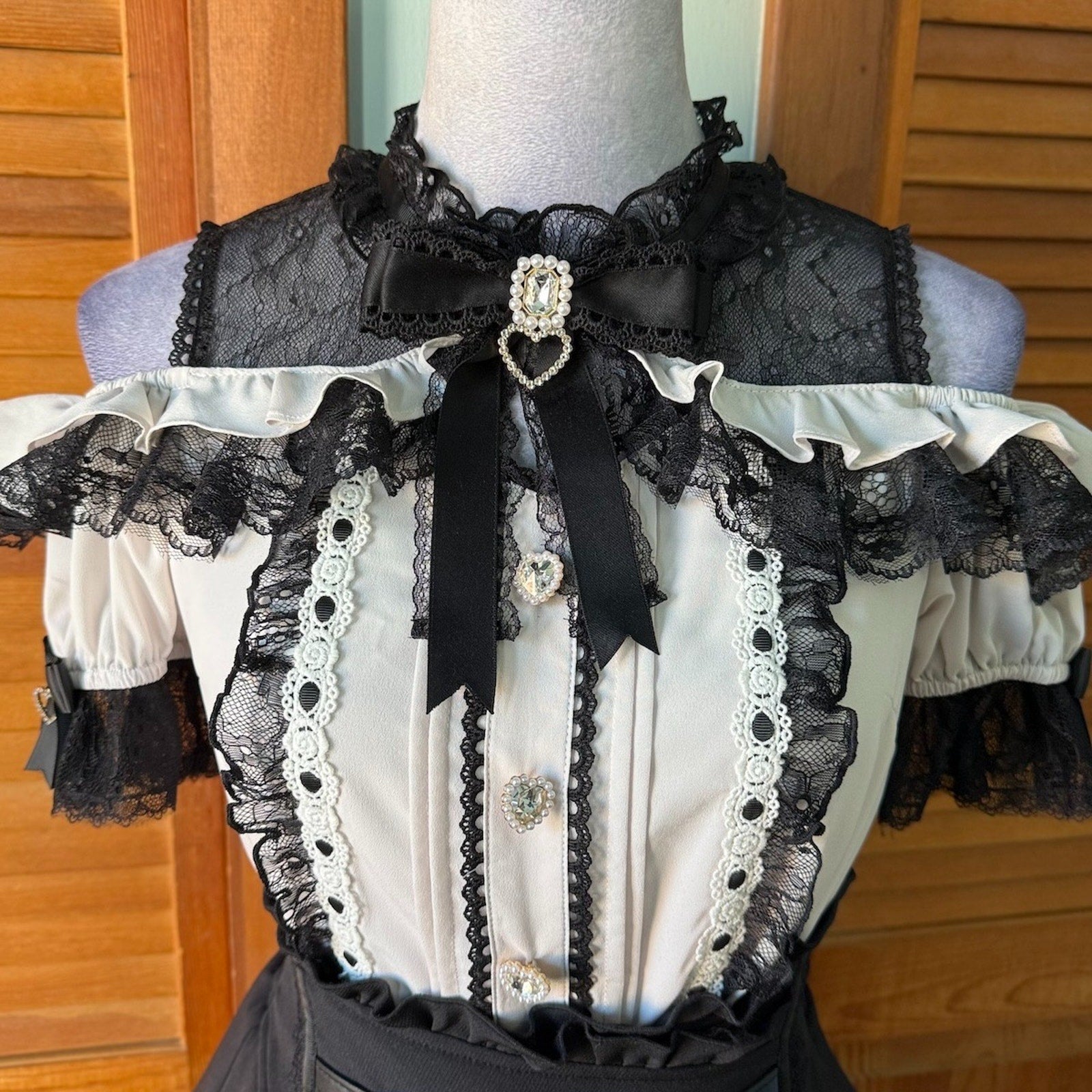 J-Fashion Jirai Kei Gyaru Harajuku Heart & Buckle Top & Skirt Set Up Outfit