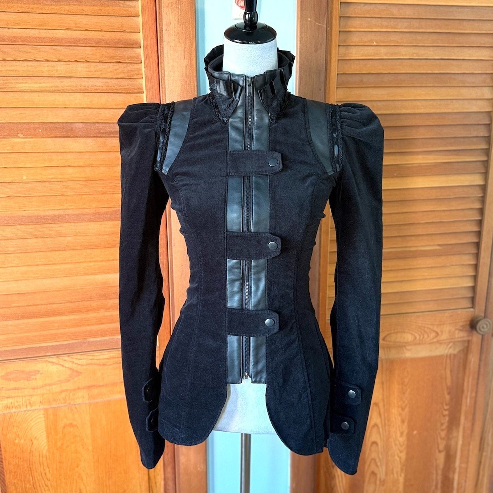 Vintage Lip Service Gothic Victorian Vampire Vkei Lost Velvet Empire Jacket S