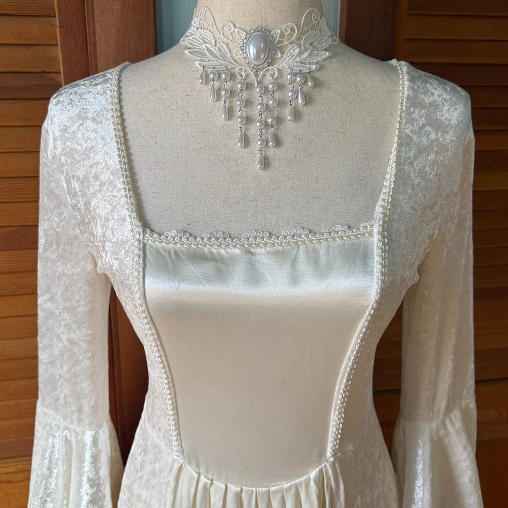 Vintage Lip Service Gothic Victorian Bride of Frankenstein White Velvet Dress S
