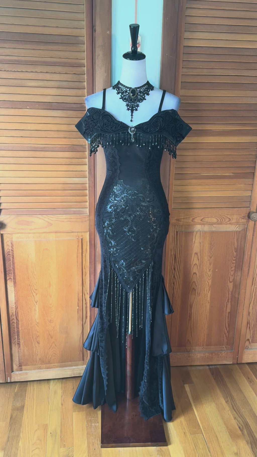 Devil Fashion Gothic Victorian 'Vampire Masquerade' Black Velvet Beaded Gown
