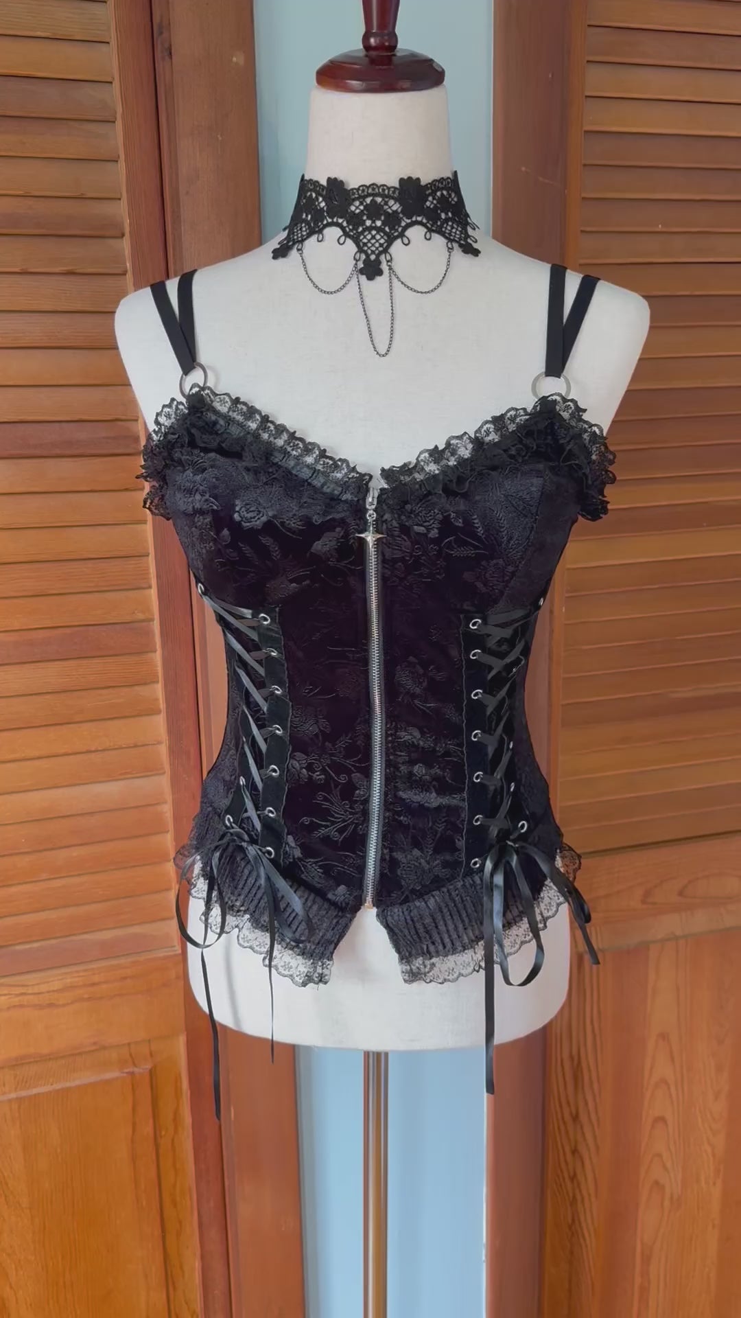 Gothic Lolita Victorian Vkei Vampire Black Rose Velvet Lace-up Cami Top