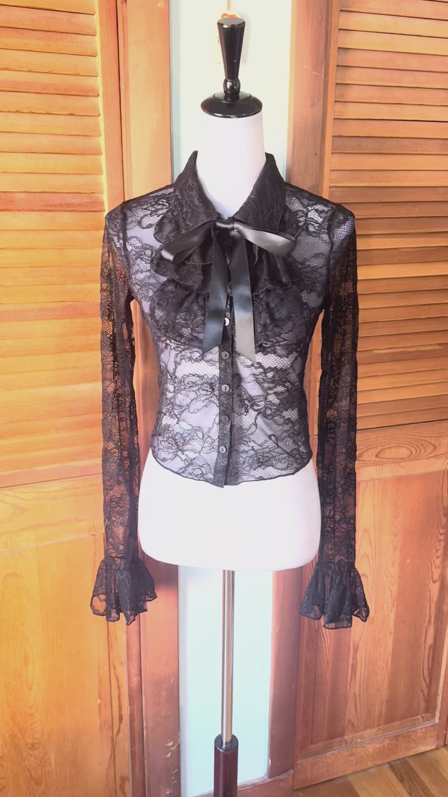 Dolls Kill Gothic Victorian Vampire Vkei Black Lace Jabot Ribbon Bow Top S