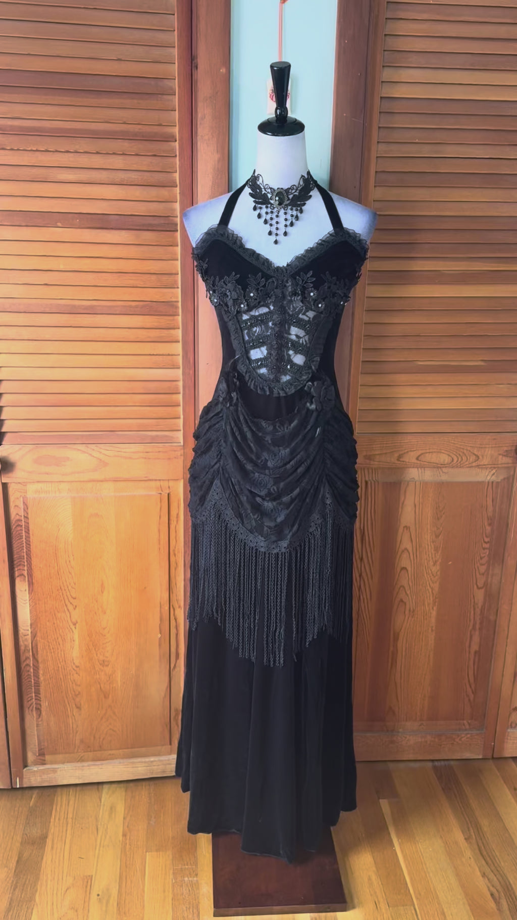 Devil Fashion Gothic Victorian Vampire Decadent Decay Black Velvet Lace Dress