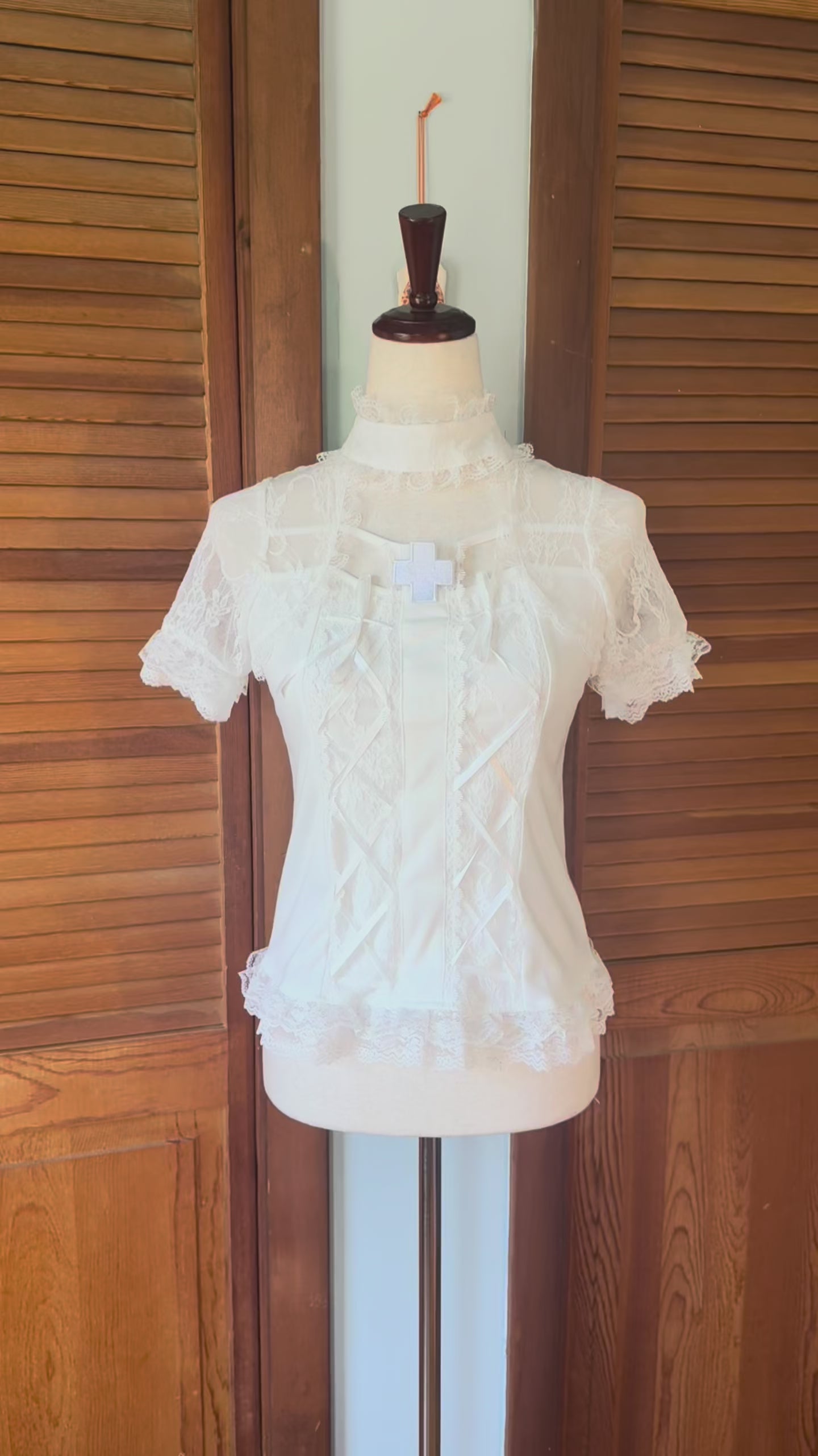 ACDC Rag J-fashion Gyaru Harajuku Dollcore Himekaji White Lace Up Cross Top