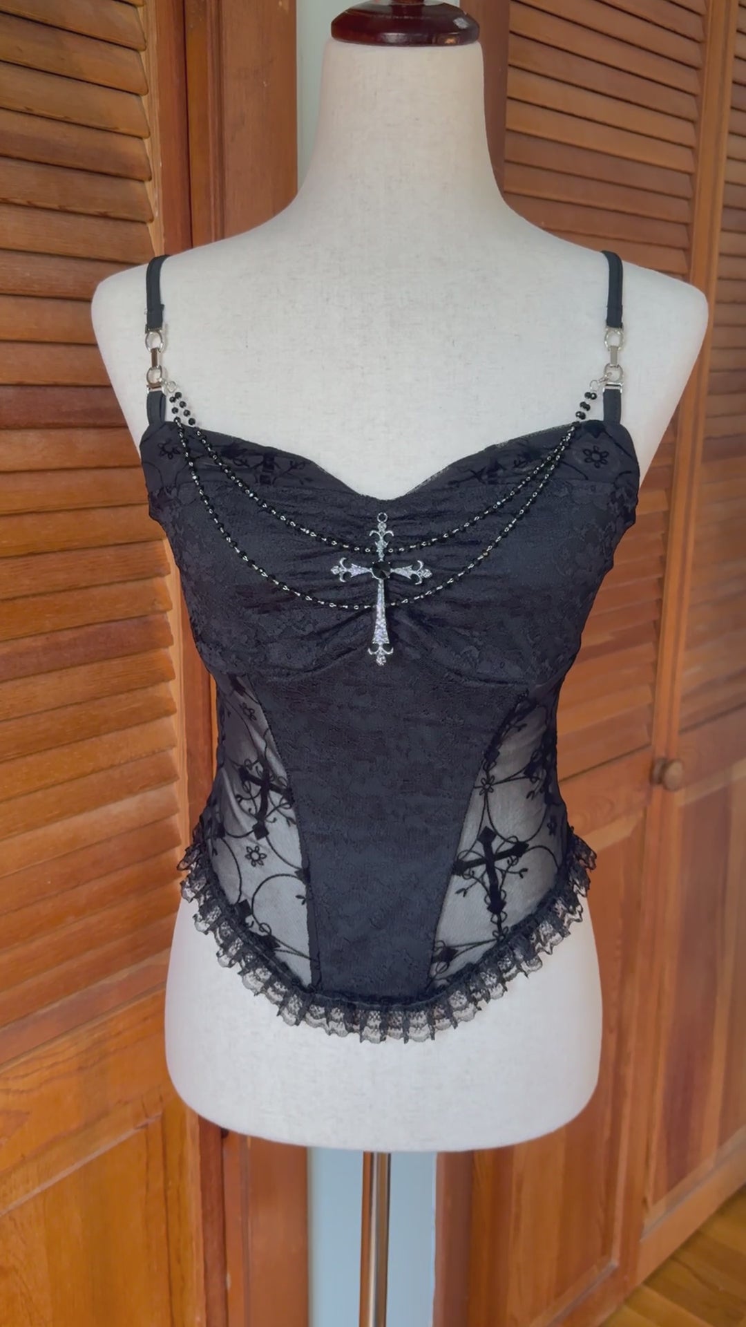 Gothic Lolita Victorian Vampire Vkei EGL Black Lace Cross & Chain Cami Top
