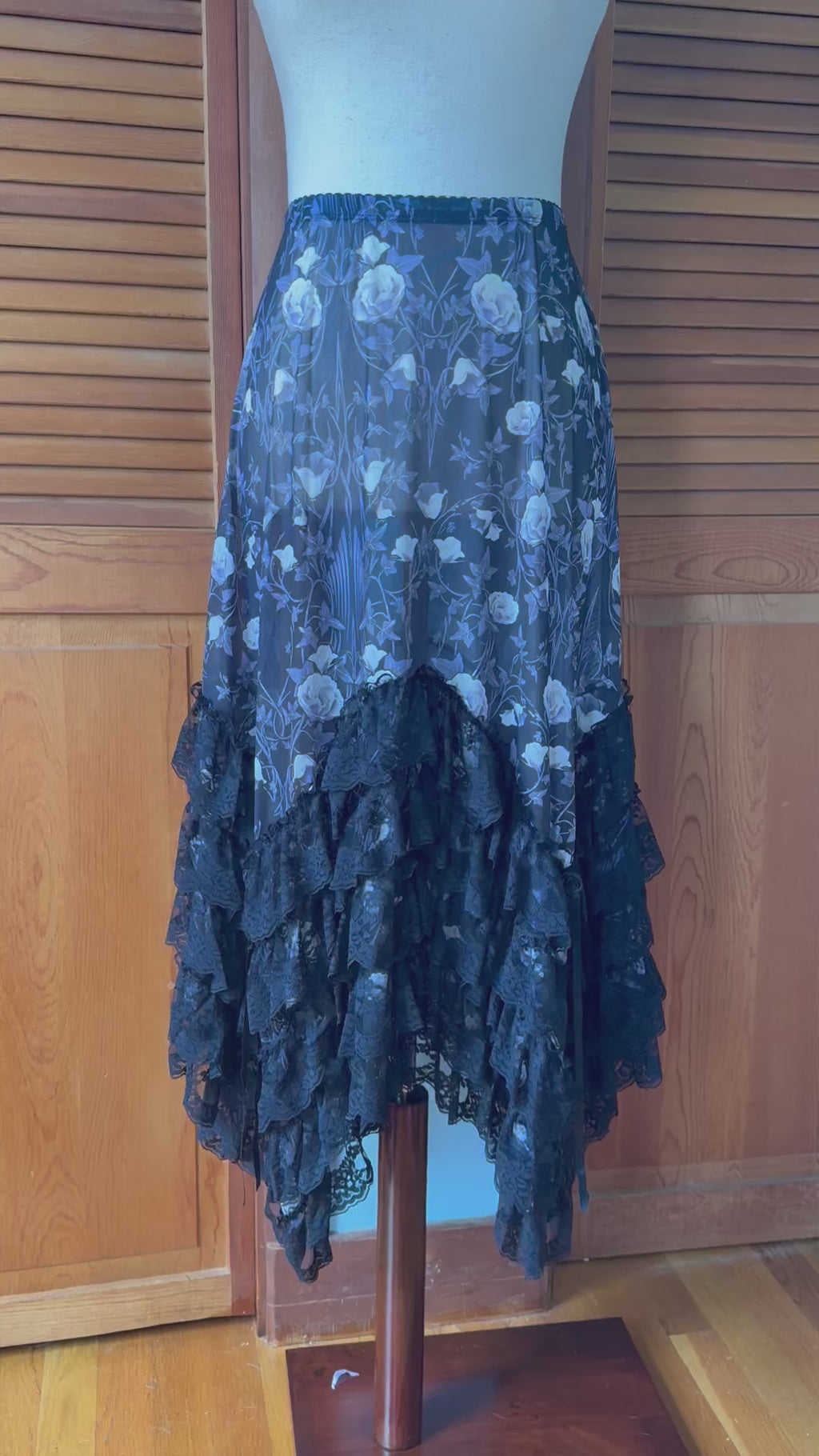 Dolls Kill Goth Victorian Fairy Funerary Roses Black Mesh Pixie Ruffle Skirt XS
