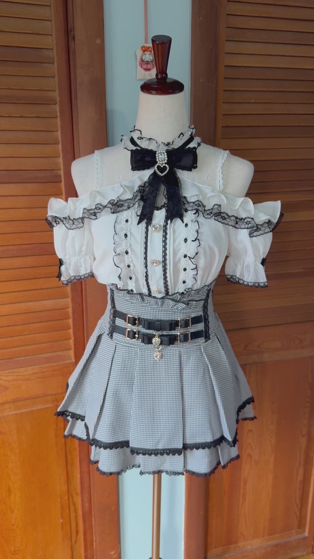 J-Fashion Jirai Kei Gyaru Harajuku Black White Top & Skirt Set Up Outfit