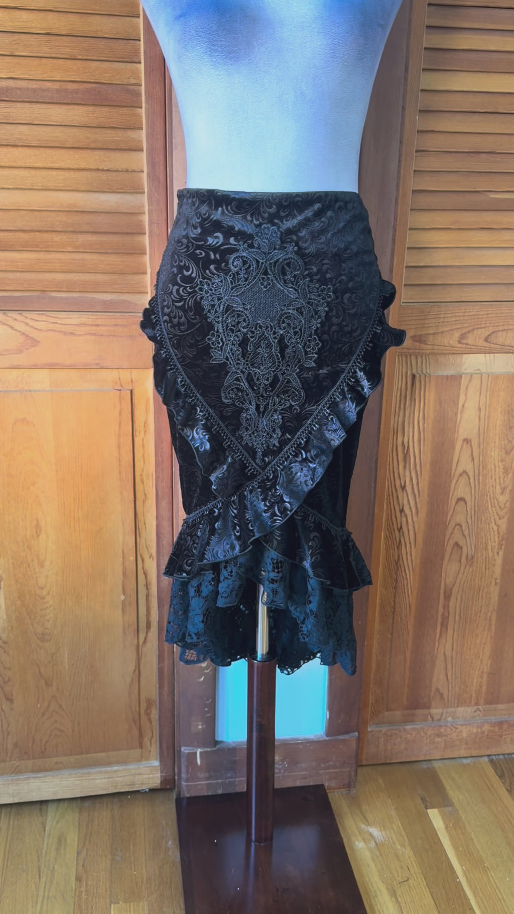 Dark in Love Gothic Victorian Vampire Vkei Black Velvet Corset Back Skirt